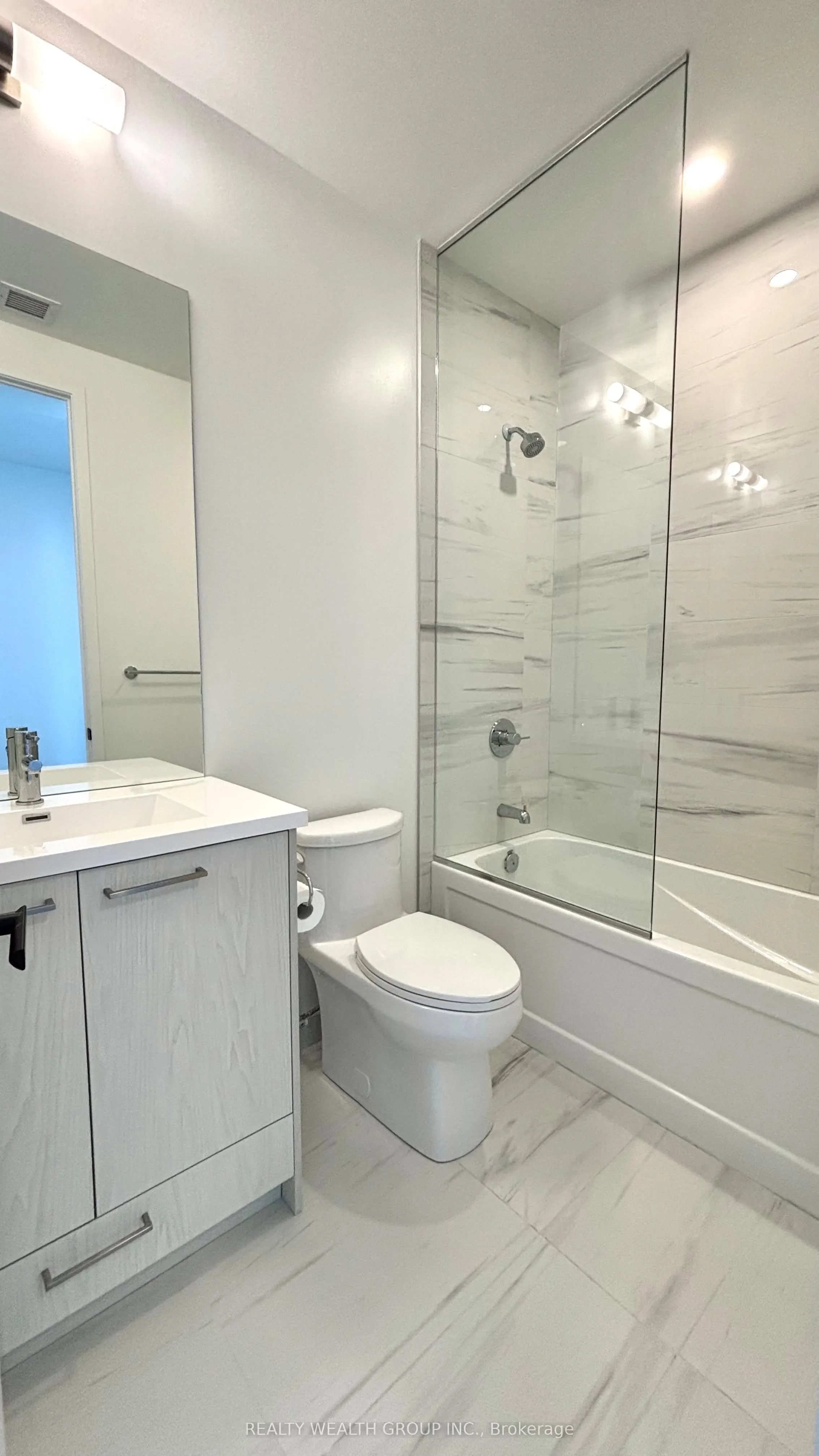 28 Interchange Way, #3103