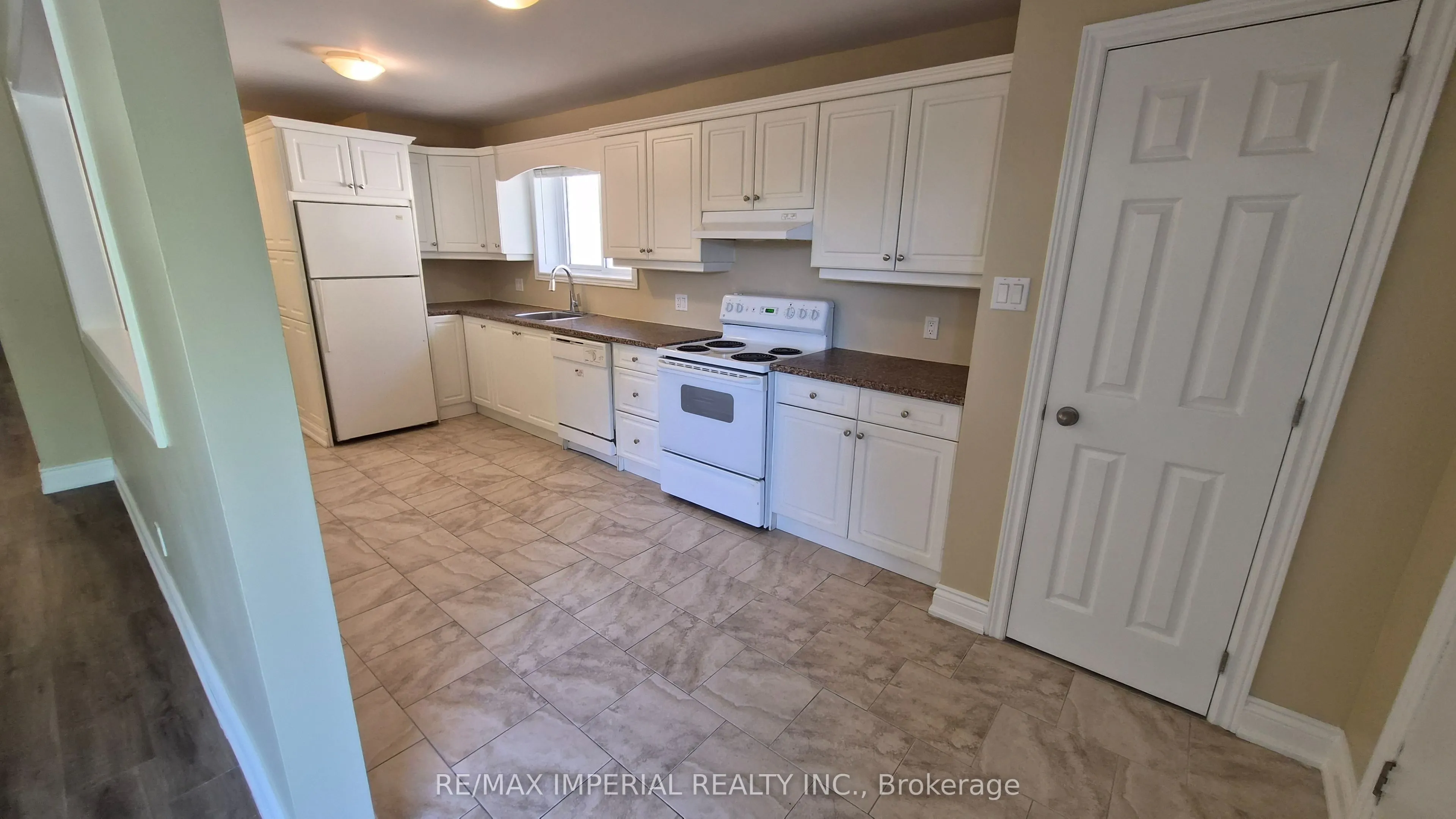 552 Heman Street, #Main Floor