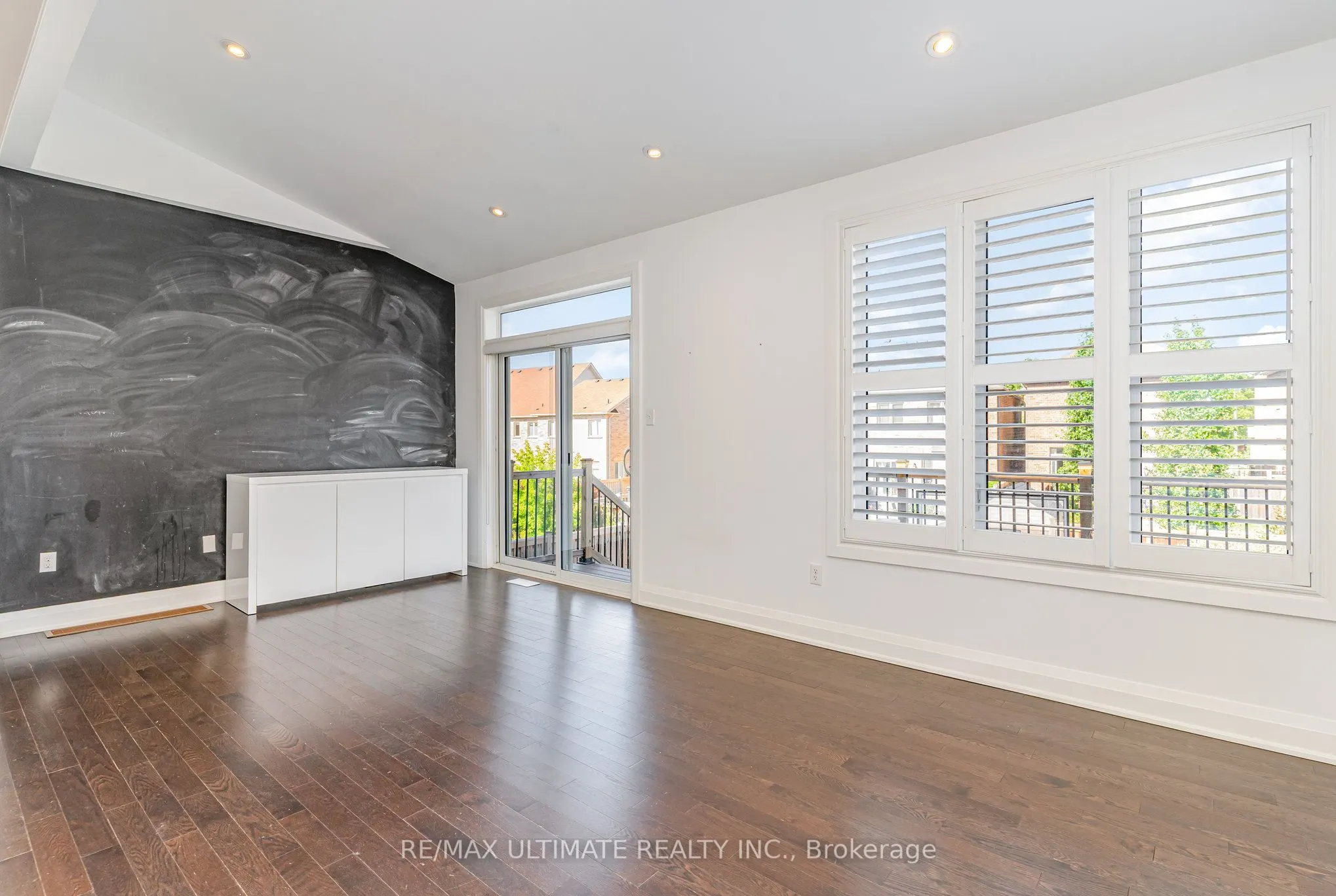 92 Harbord Street