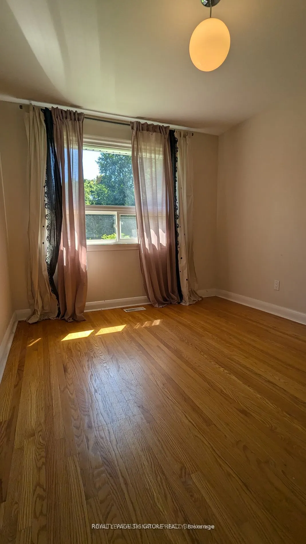 193 Lucas Street, #Main