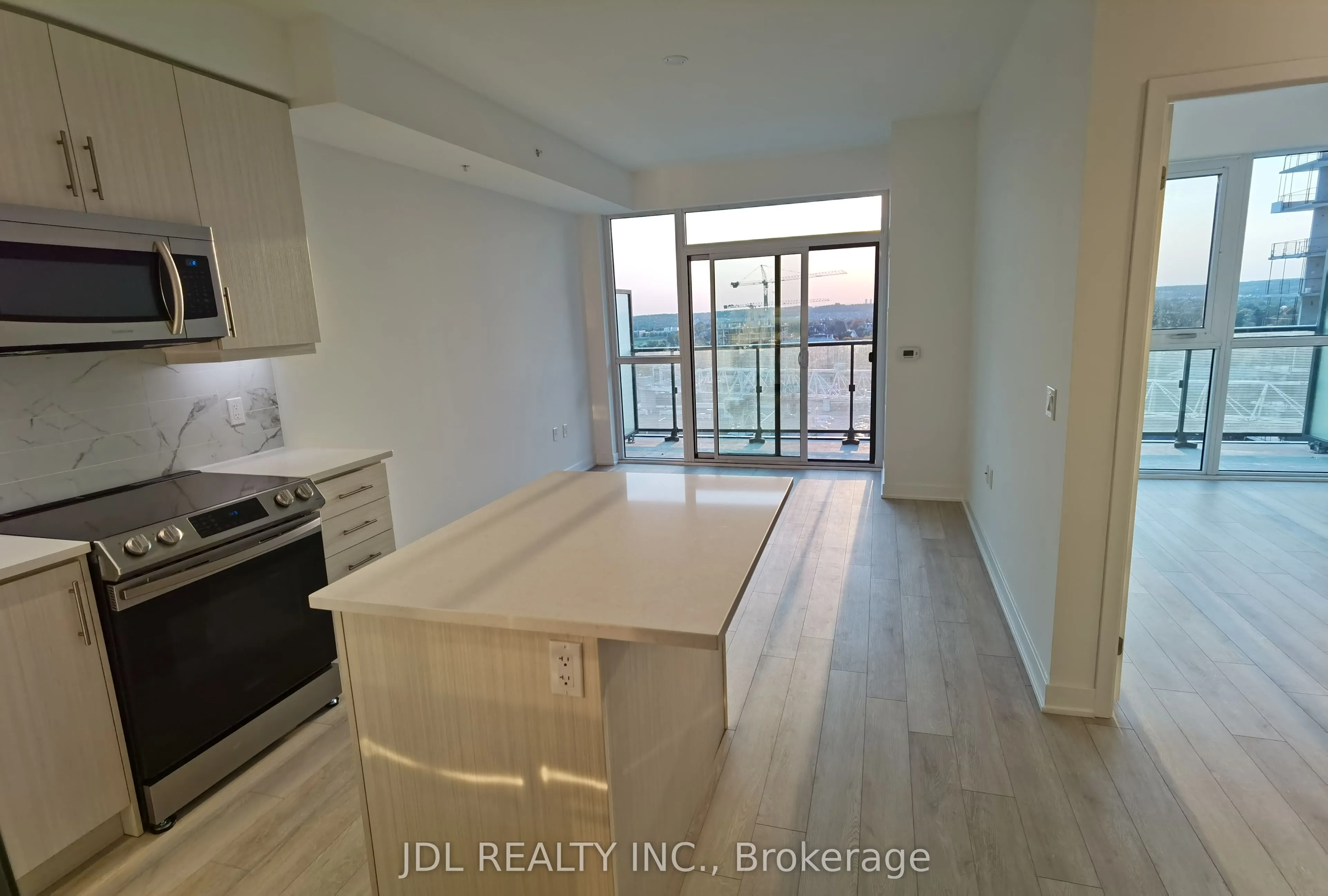 75 Oneida Crescent, #1510