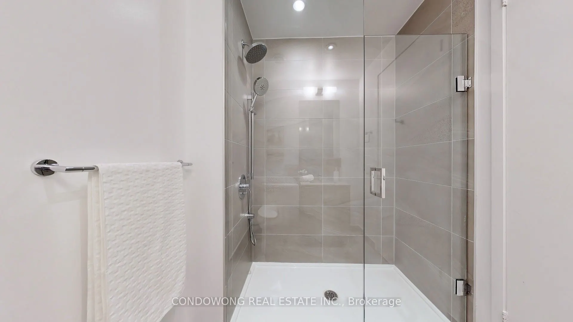 898 Portage Parkway, #1508
