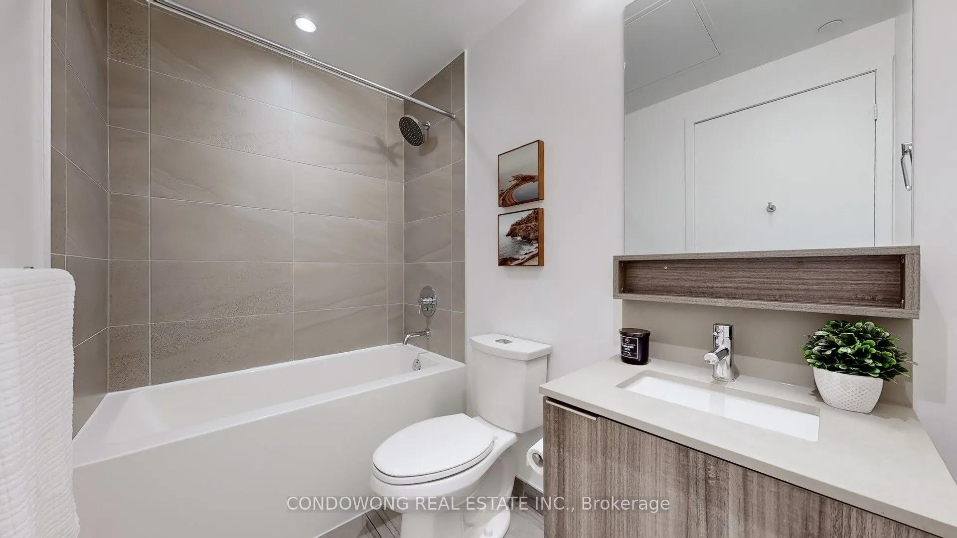898 Portage Parkway, #1508