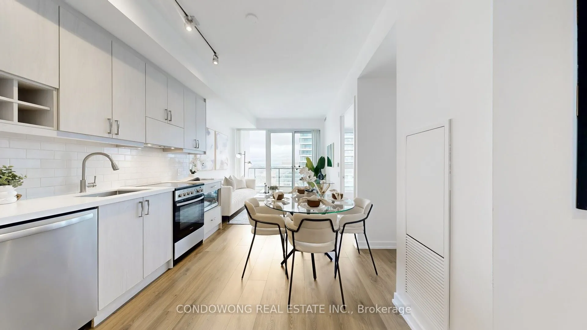 898 Portage Parkway, #1508