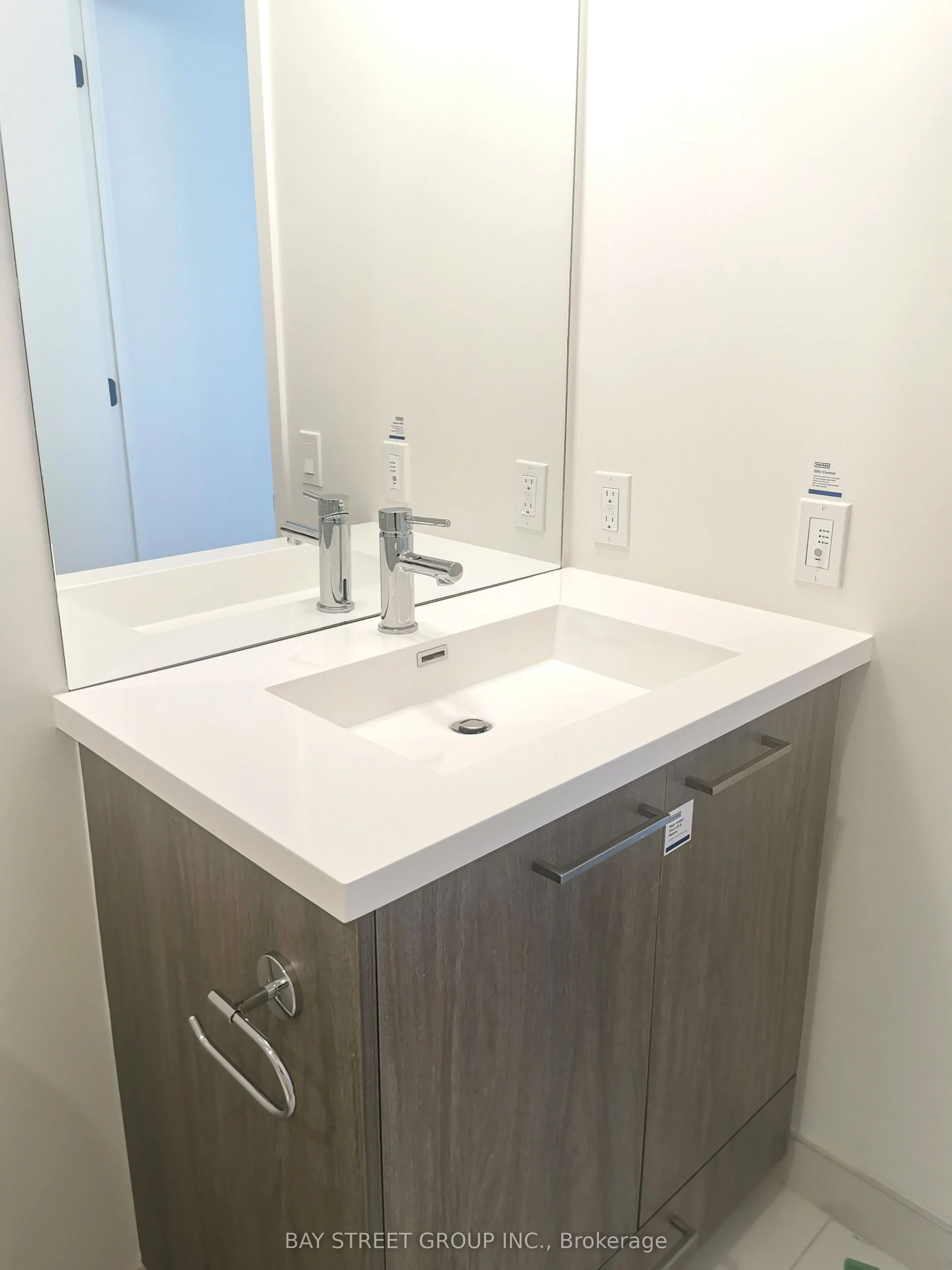 28 Interchange Way, #3616