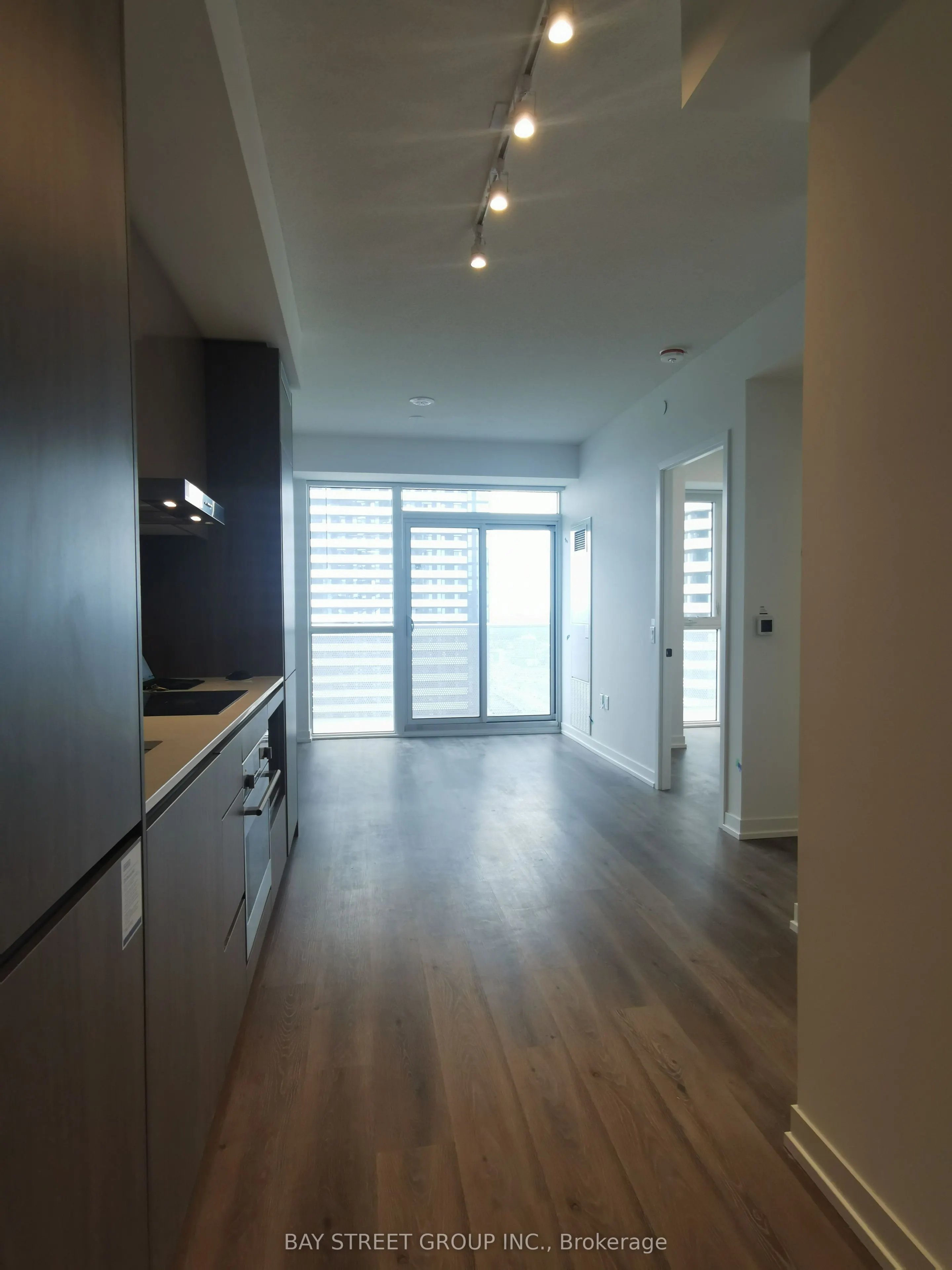 28 Interchange Way, #3616