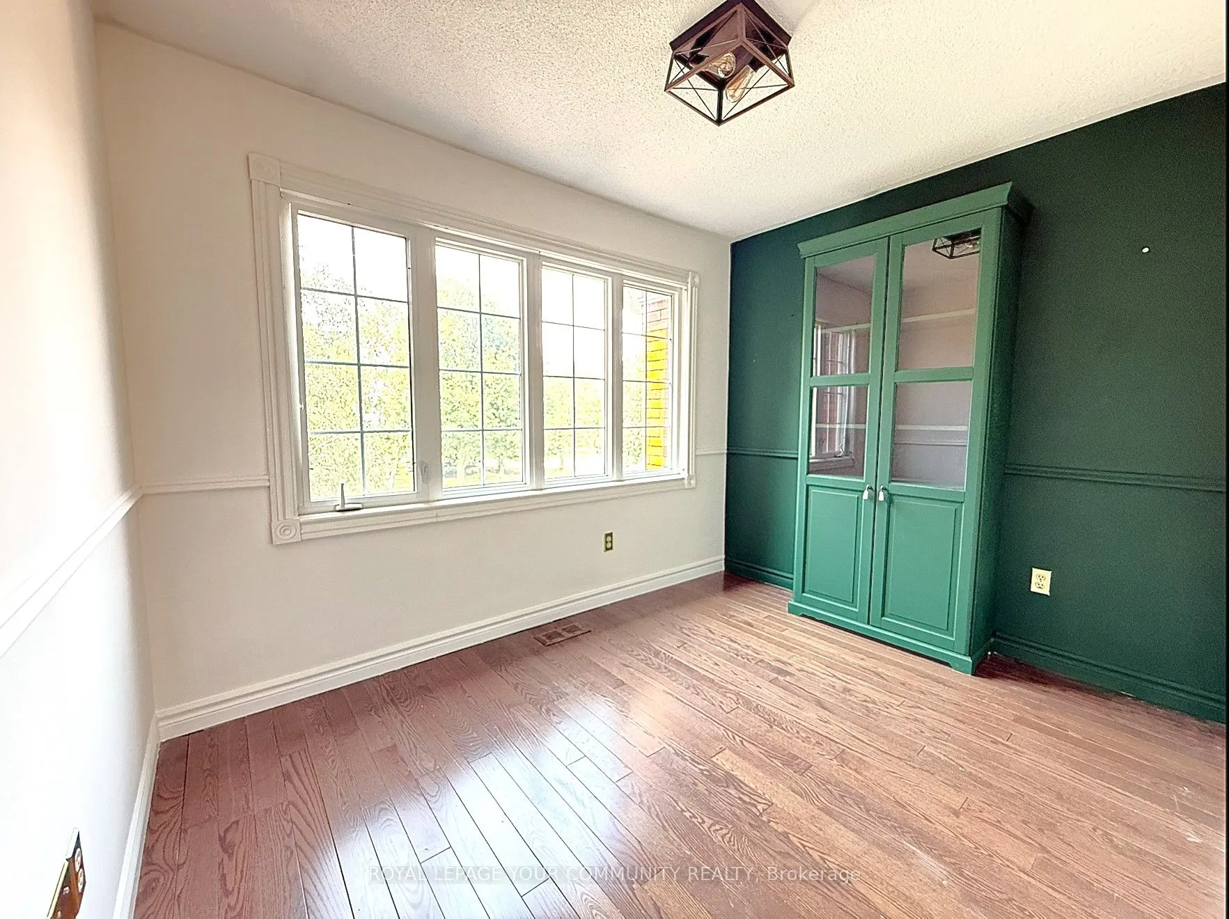 7 Crescentview Road