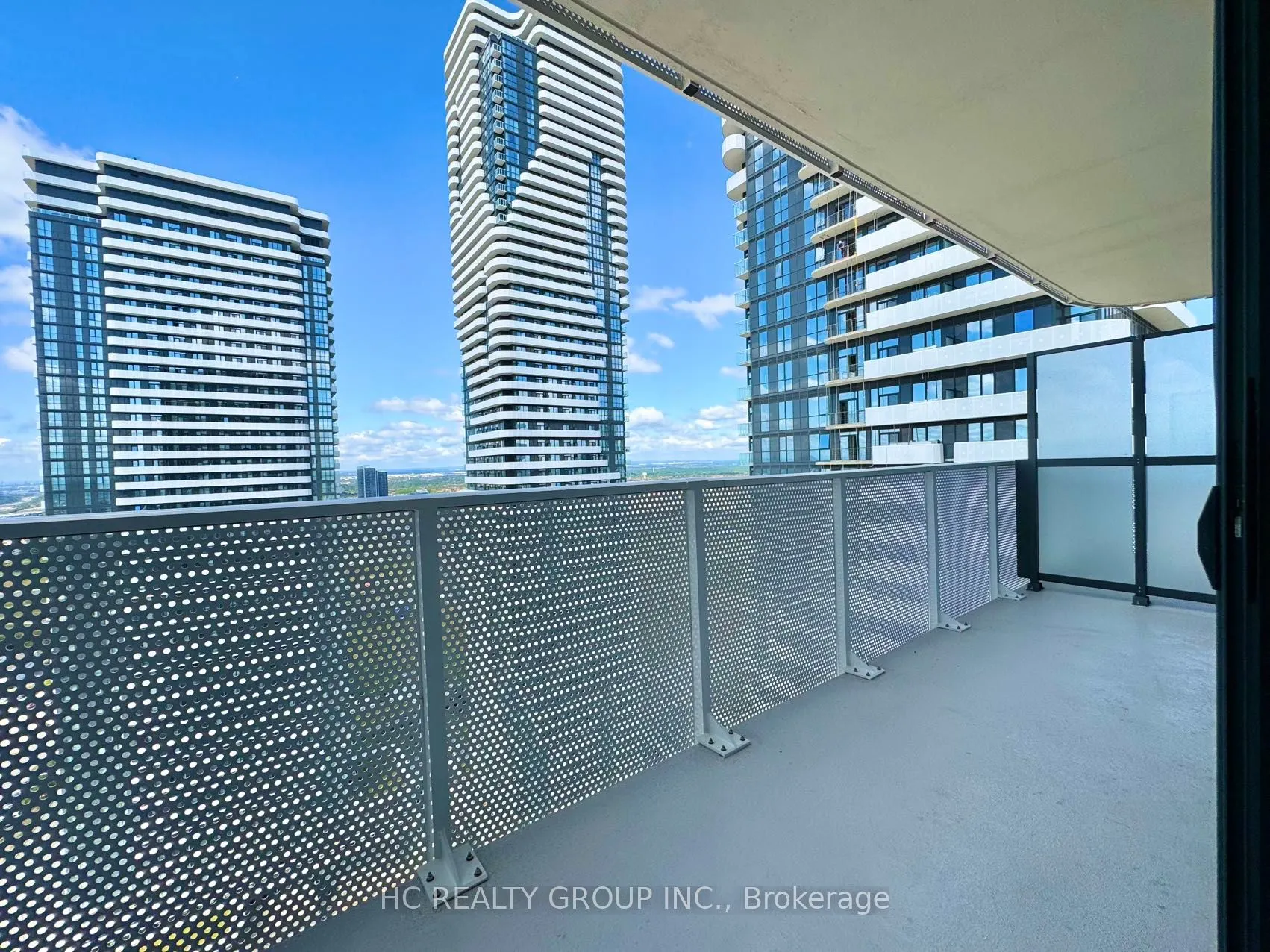 28 Interchange Way, #3602