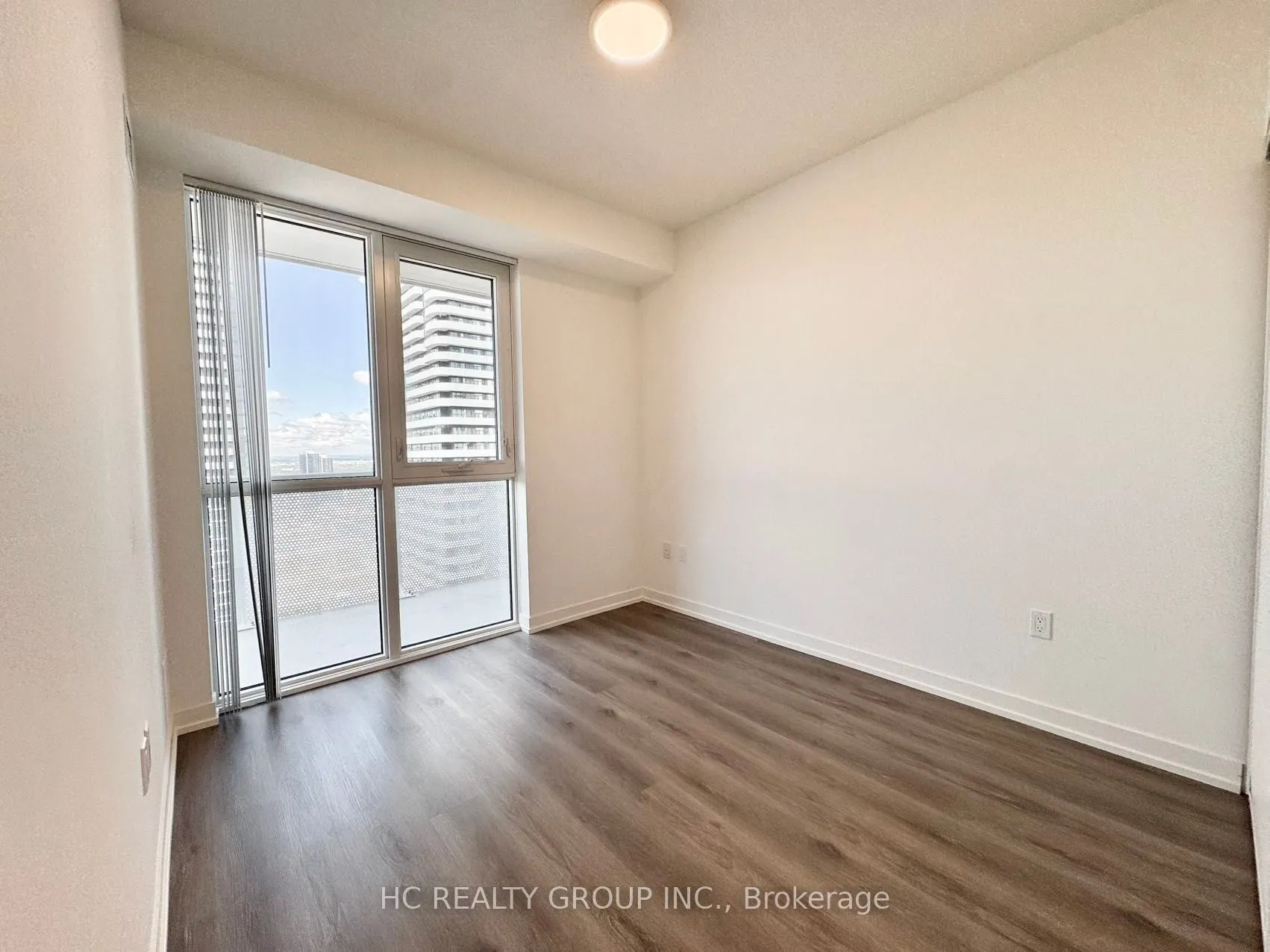 28 Interchange Way, #3602