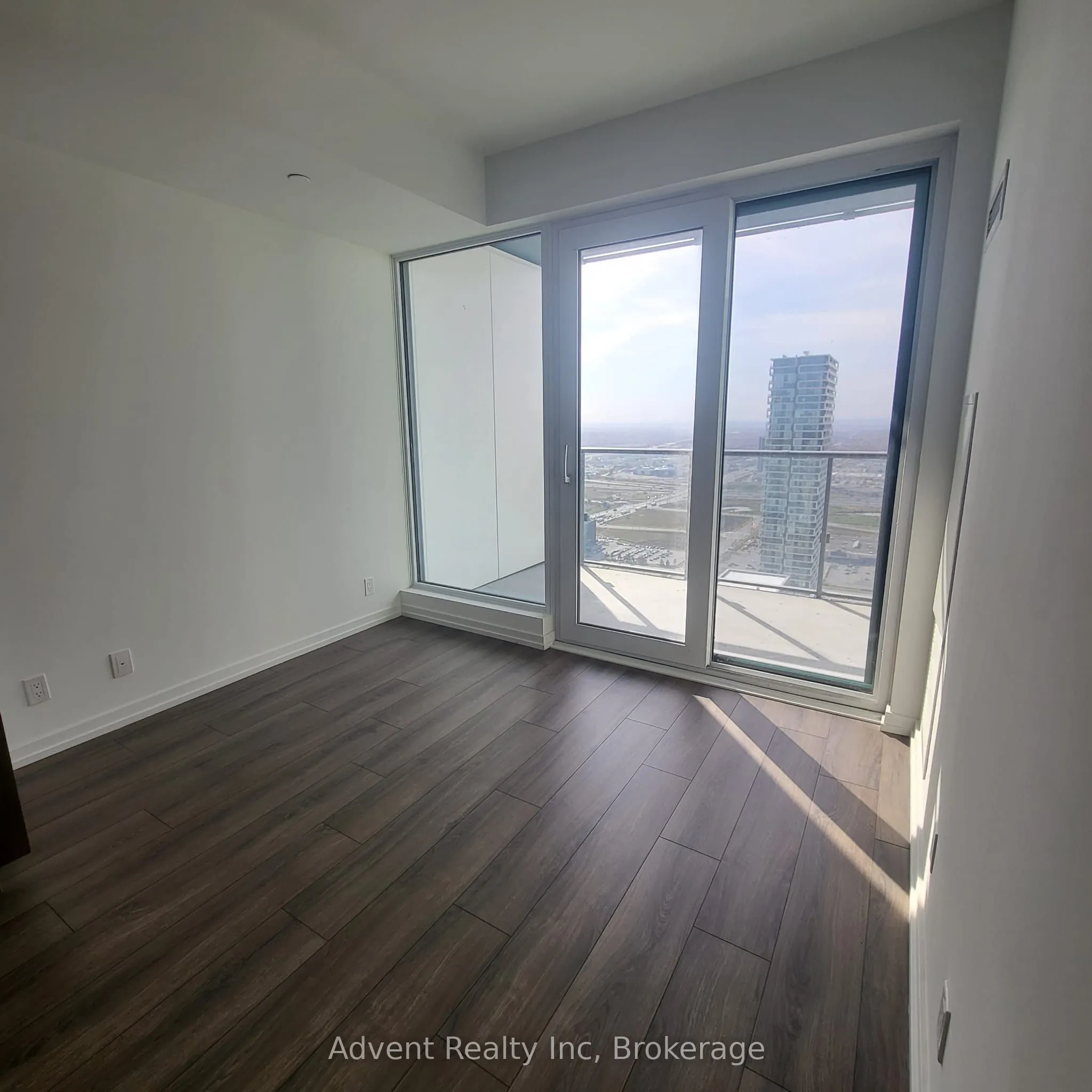 7890 Jane Street, #5505