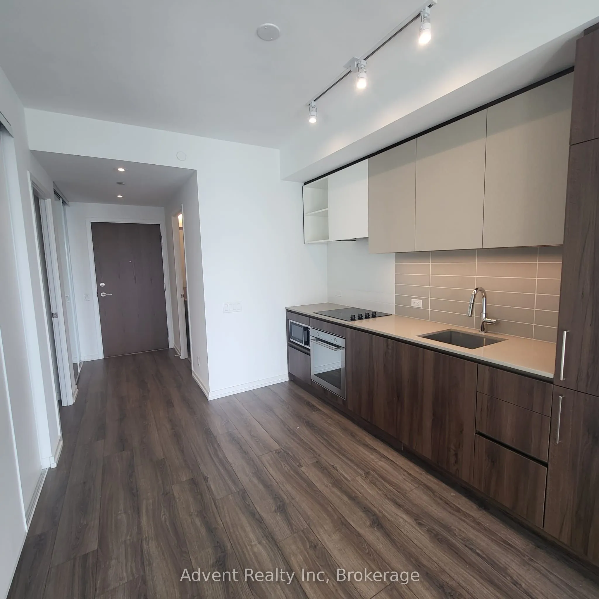 7890 Jane Street, #5505