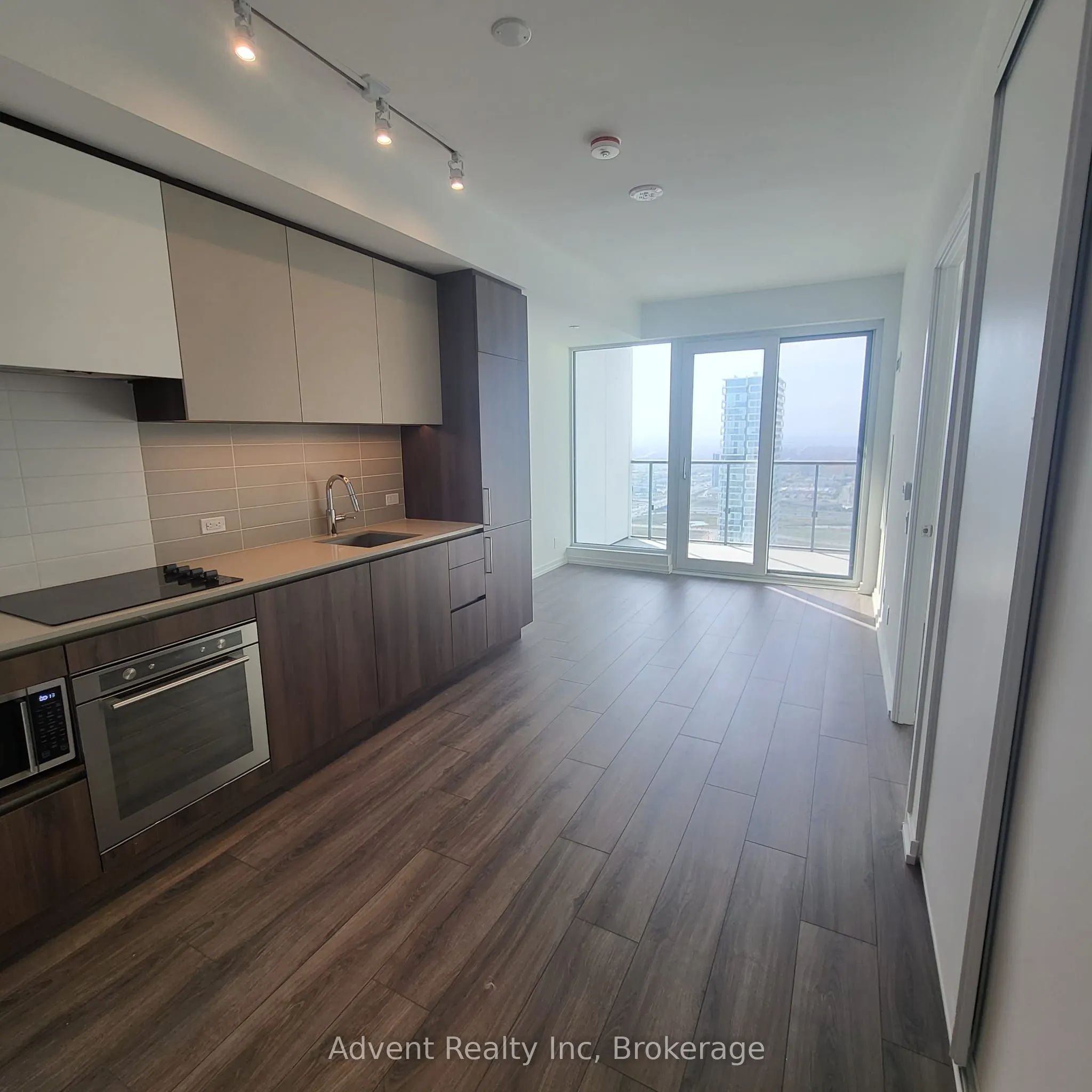 7890 Jane Street, #5505