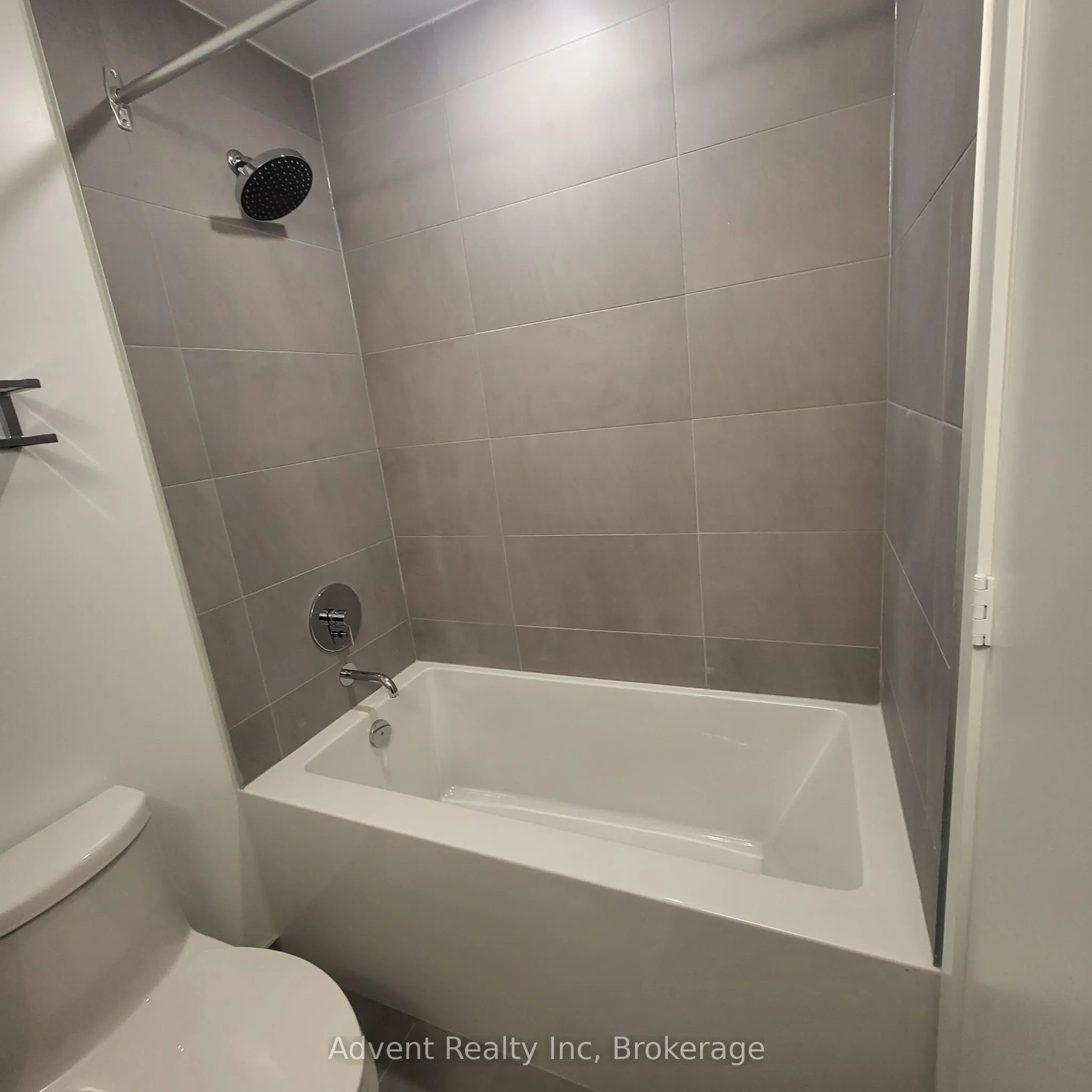 7890 Jane Street, #5505