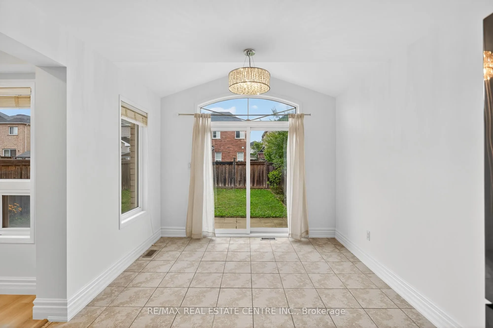 240 Armstrong Crescent