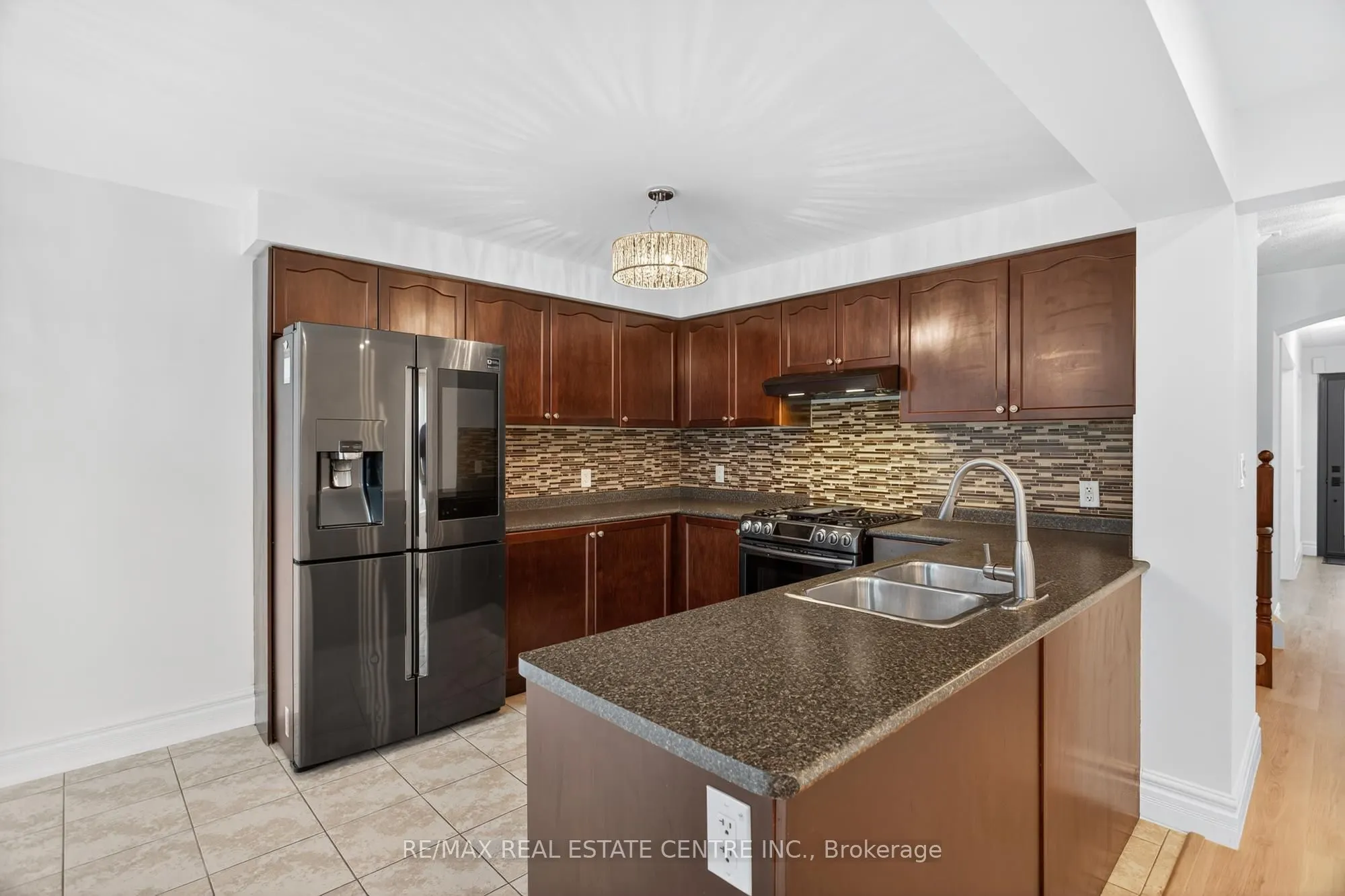 240 Armstrong Crescent