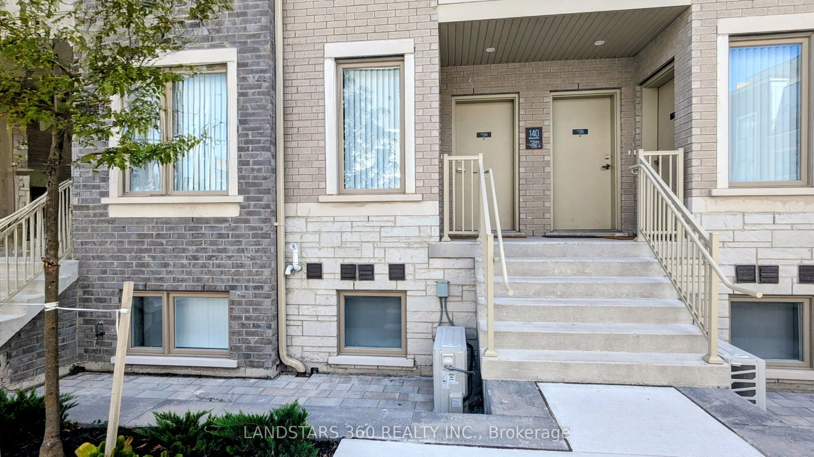140 HONEYCRISP Crescent, #293