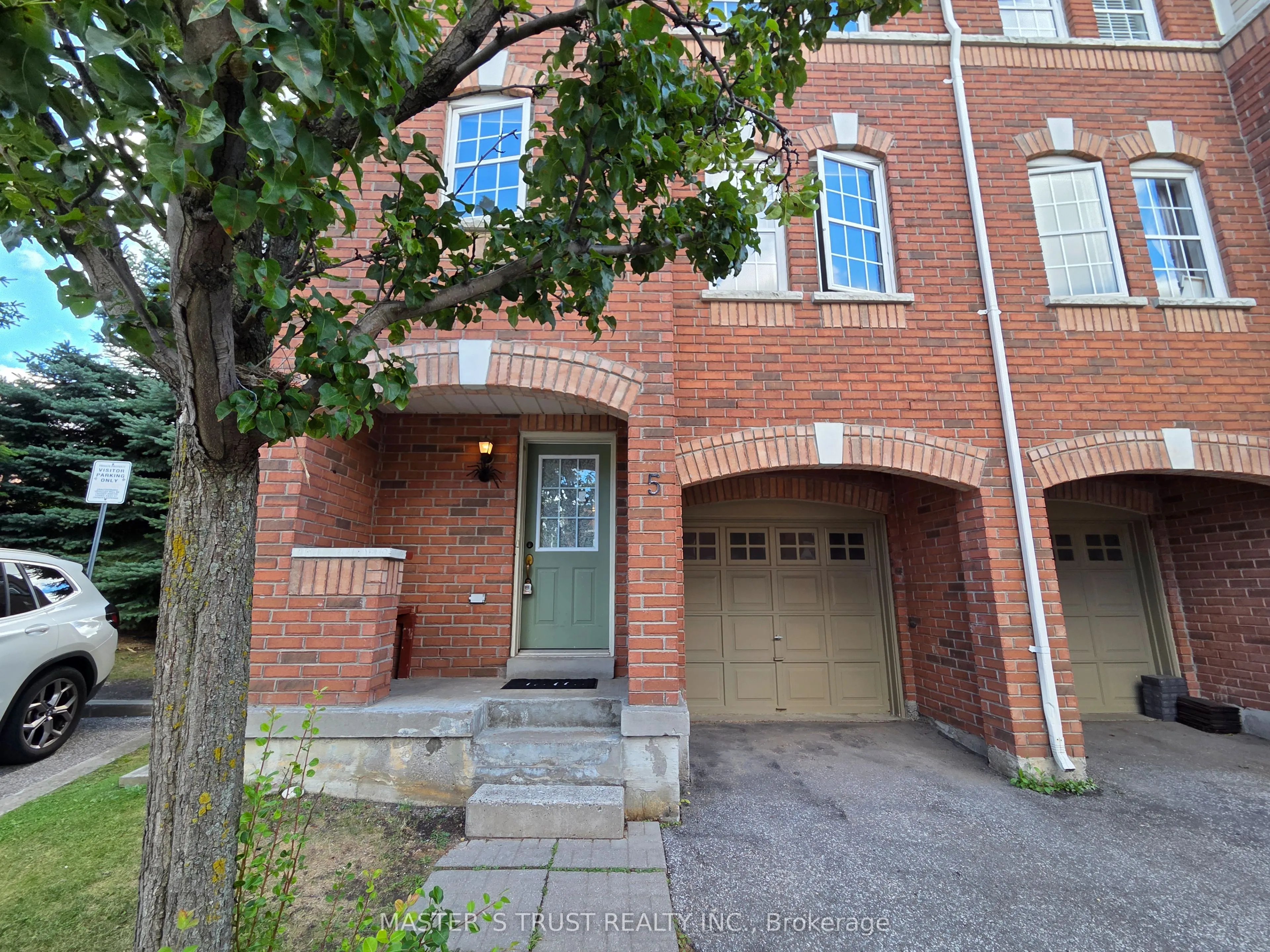5 Nakina Way, #18
