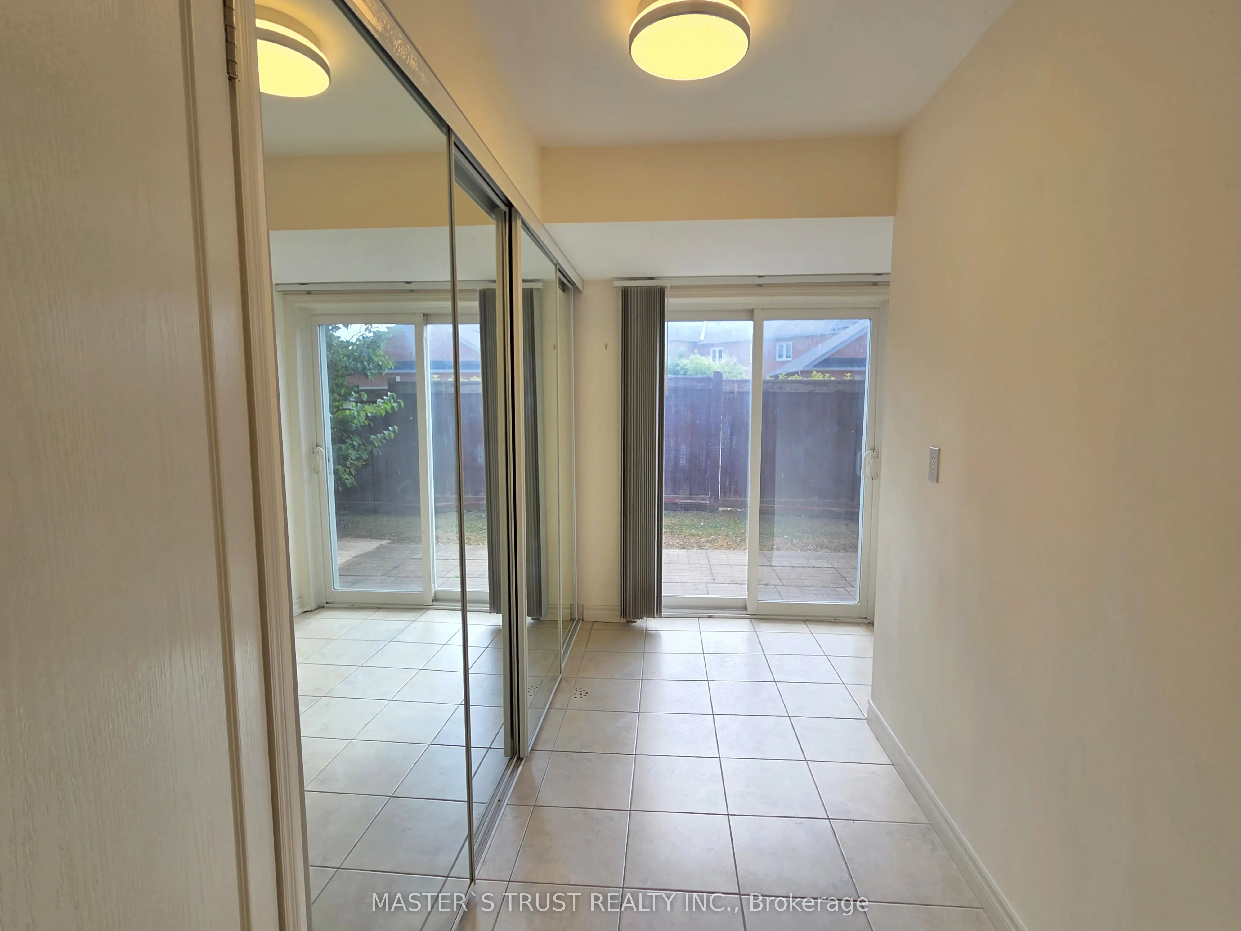 5 Nakina Way, #18
