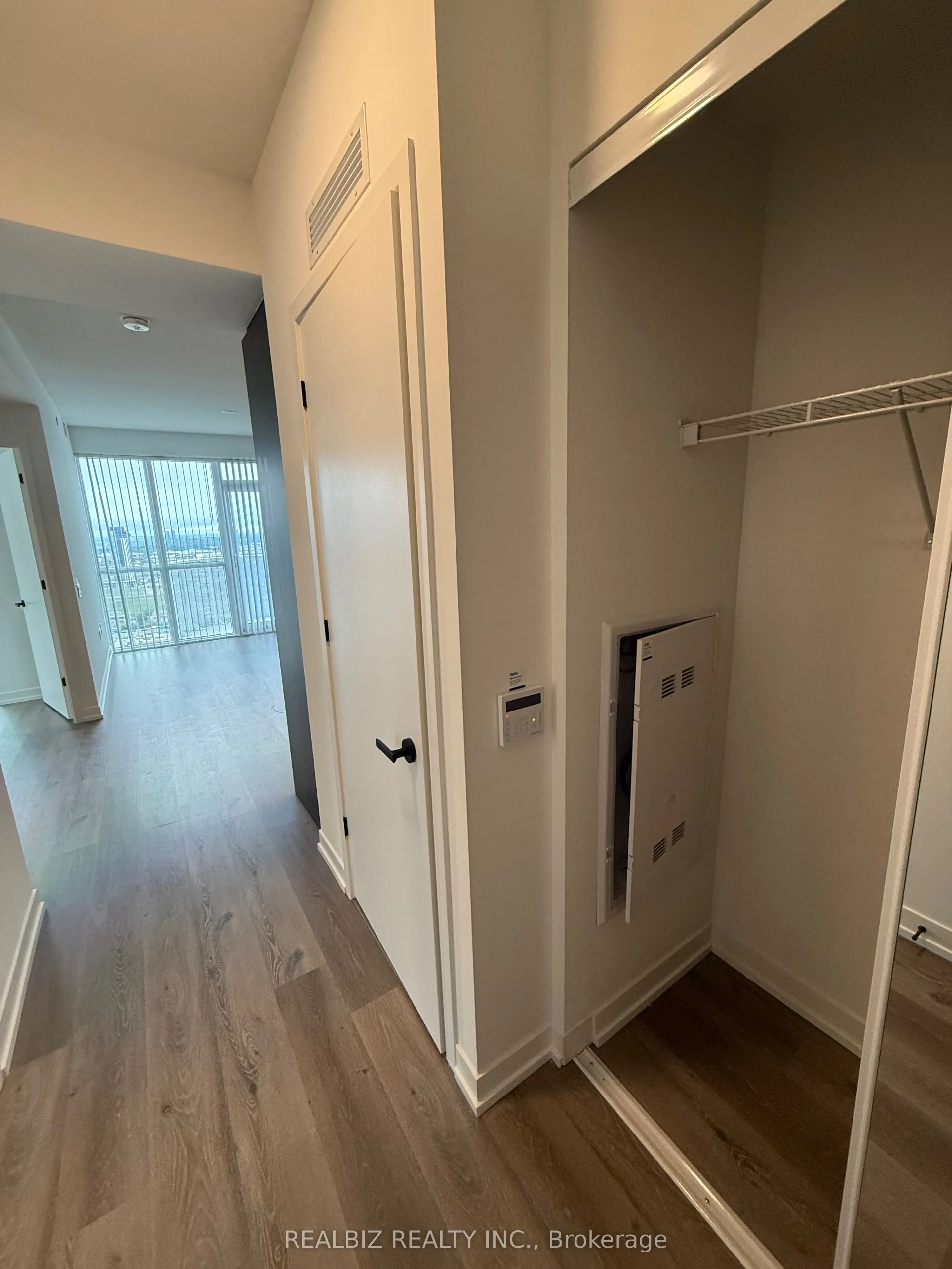 28 Interchange Way, #3505
