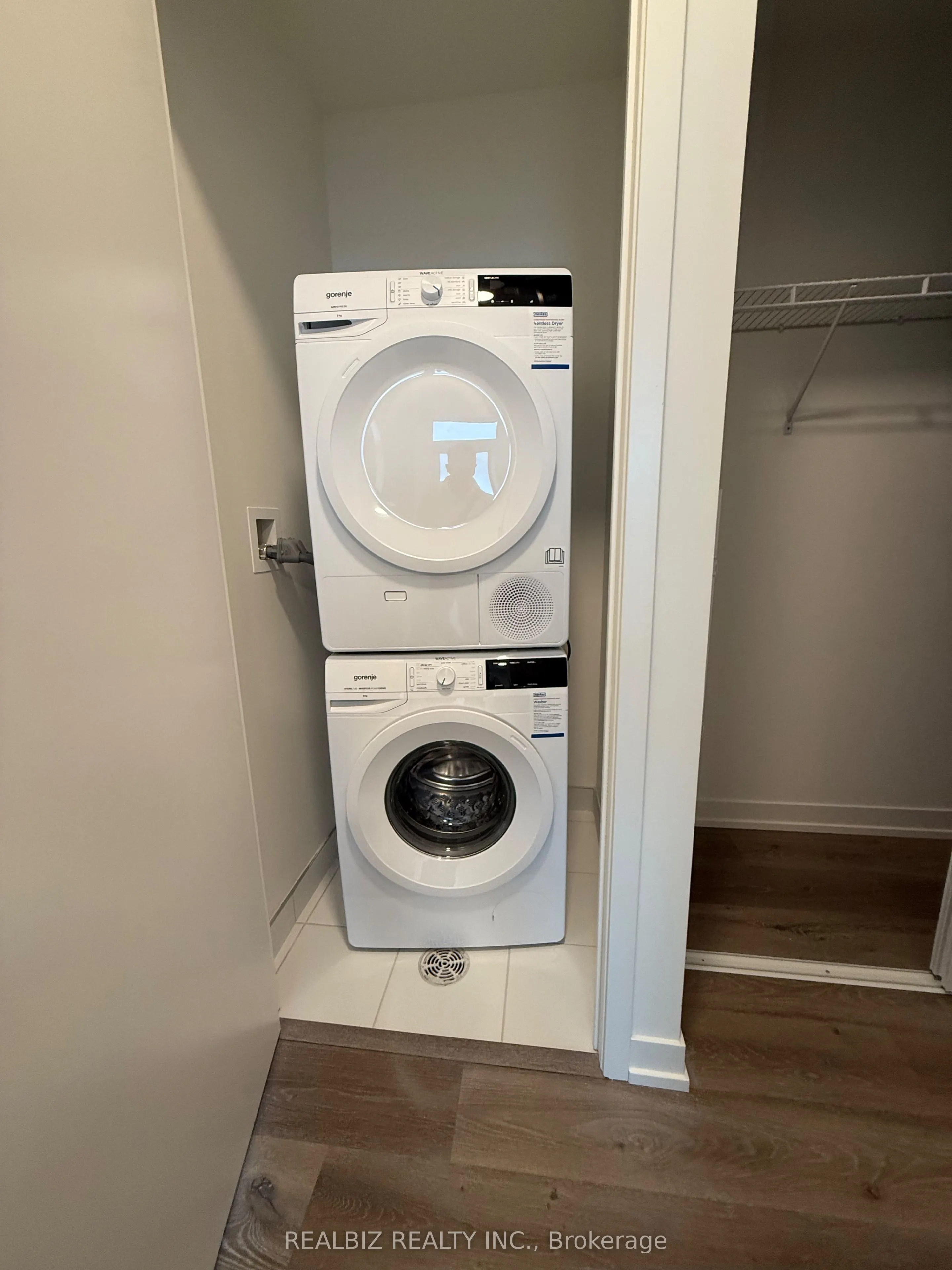 28 Interchange Way, #3505