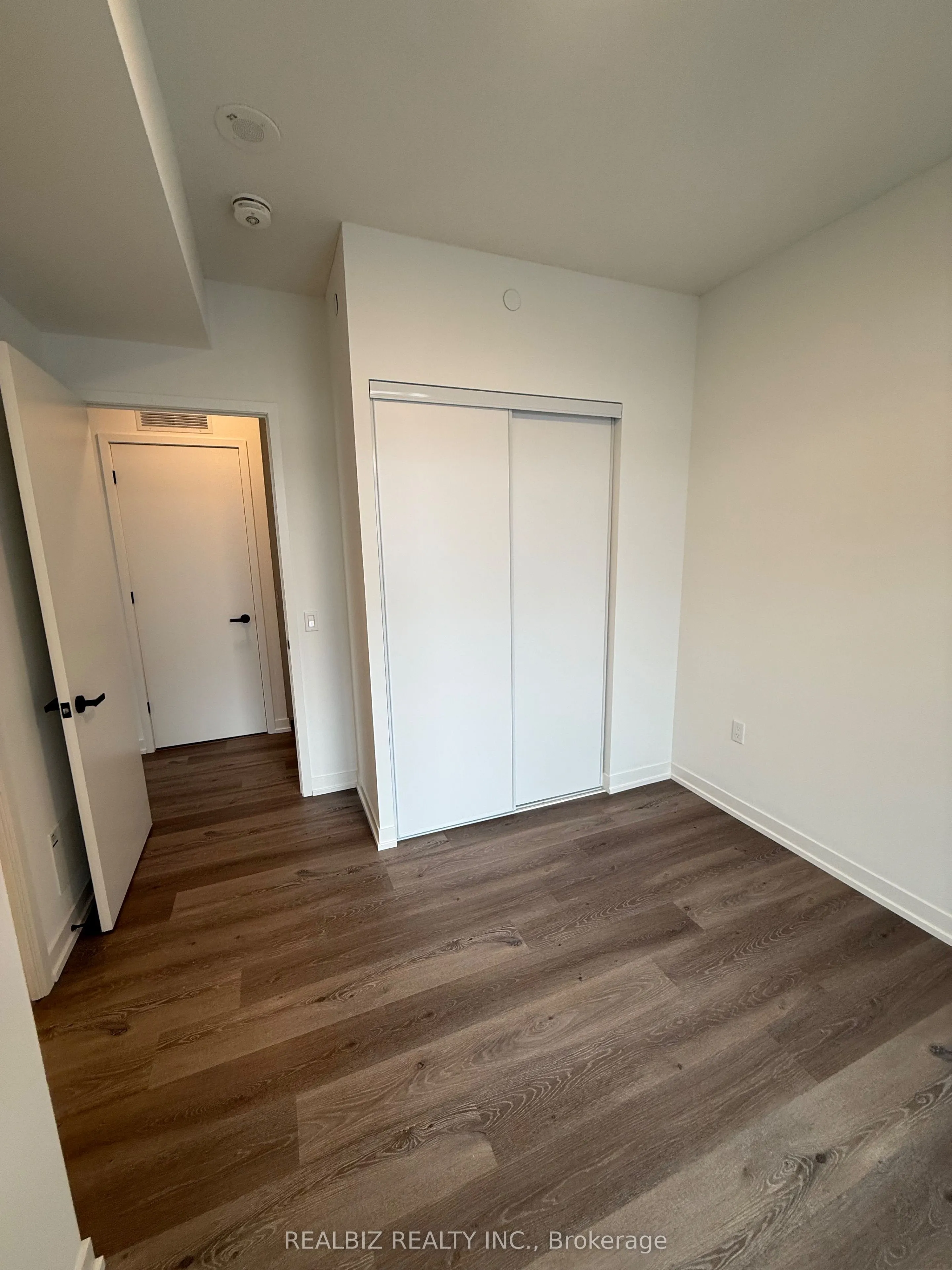 28 Interchange Way, #3505