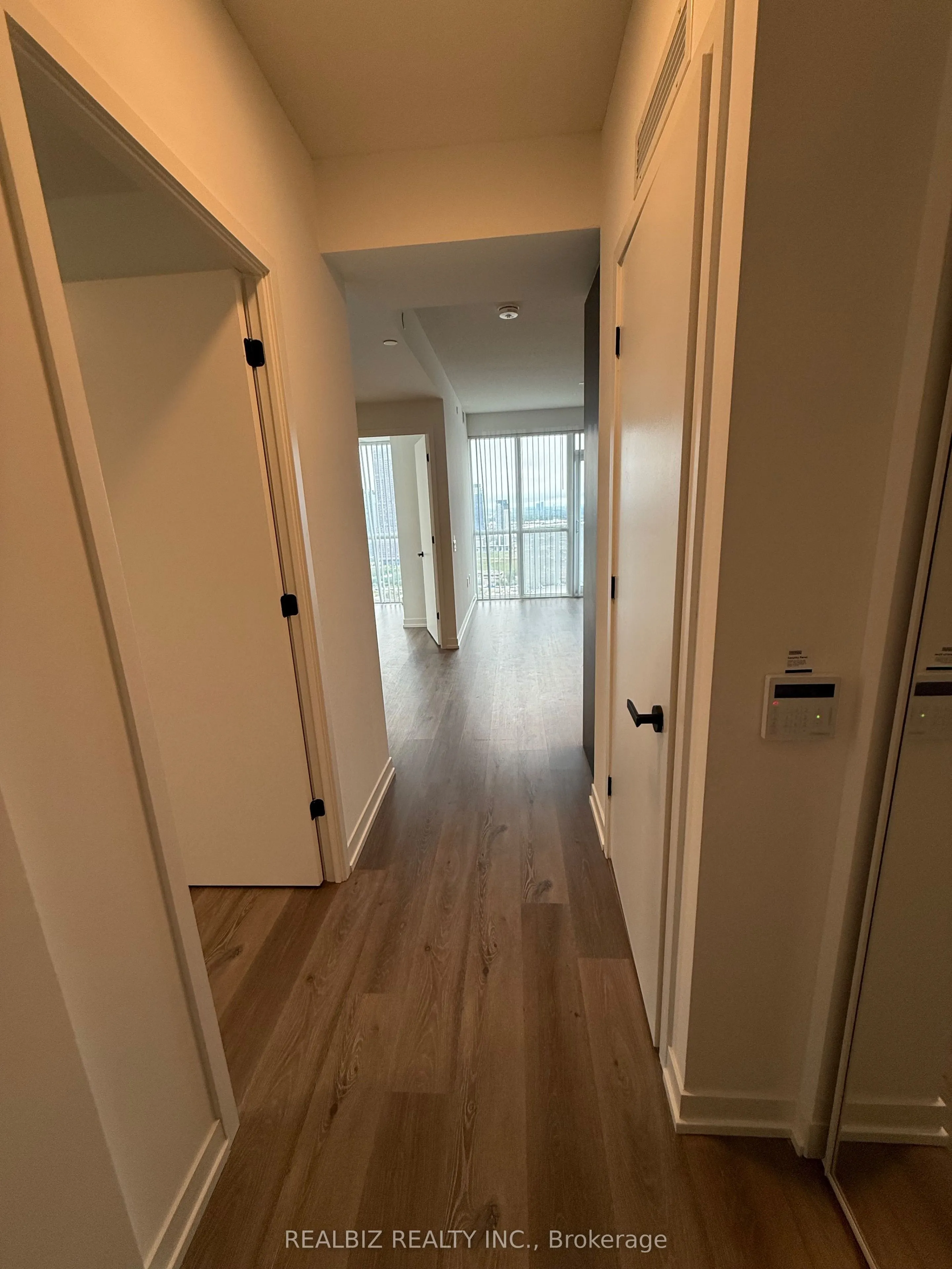 28 Interchange Way, #3505