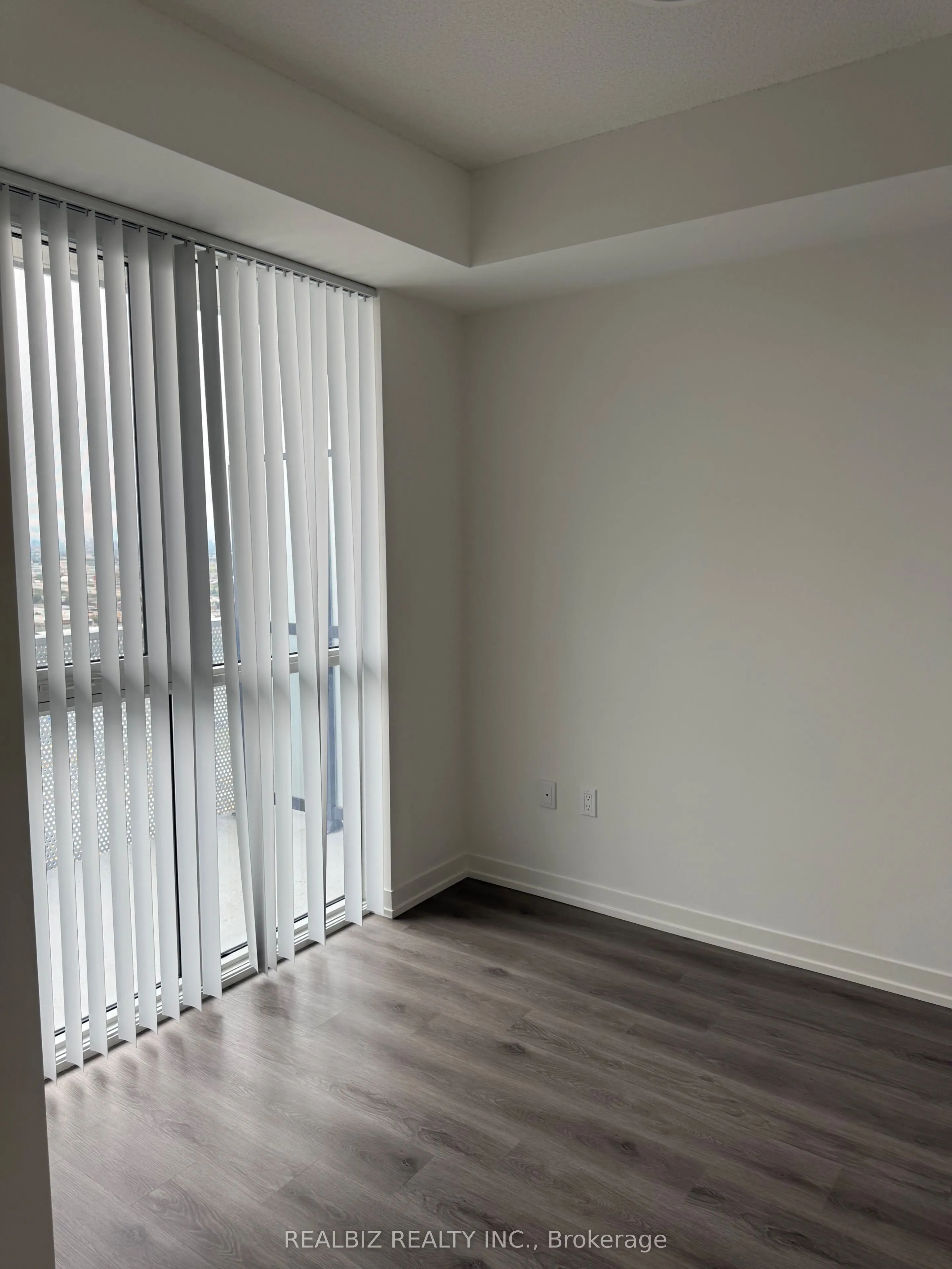 28 Interchange Way, #3506