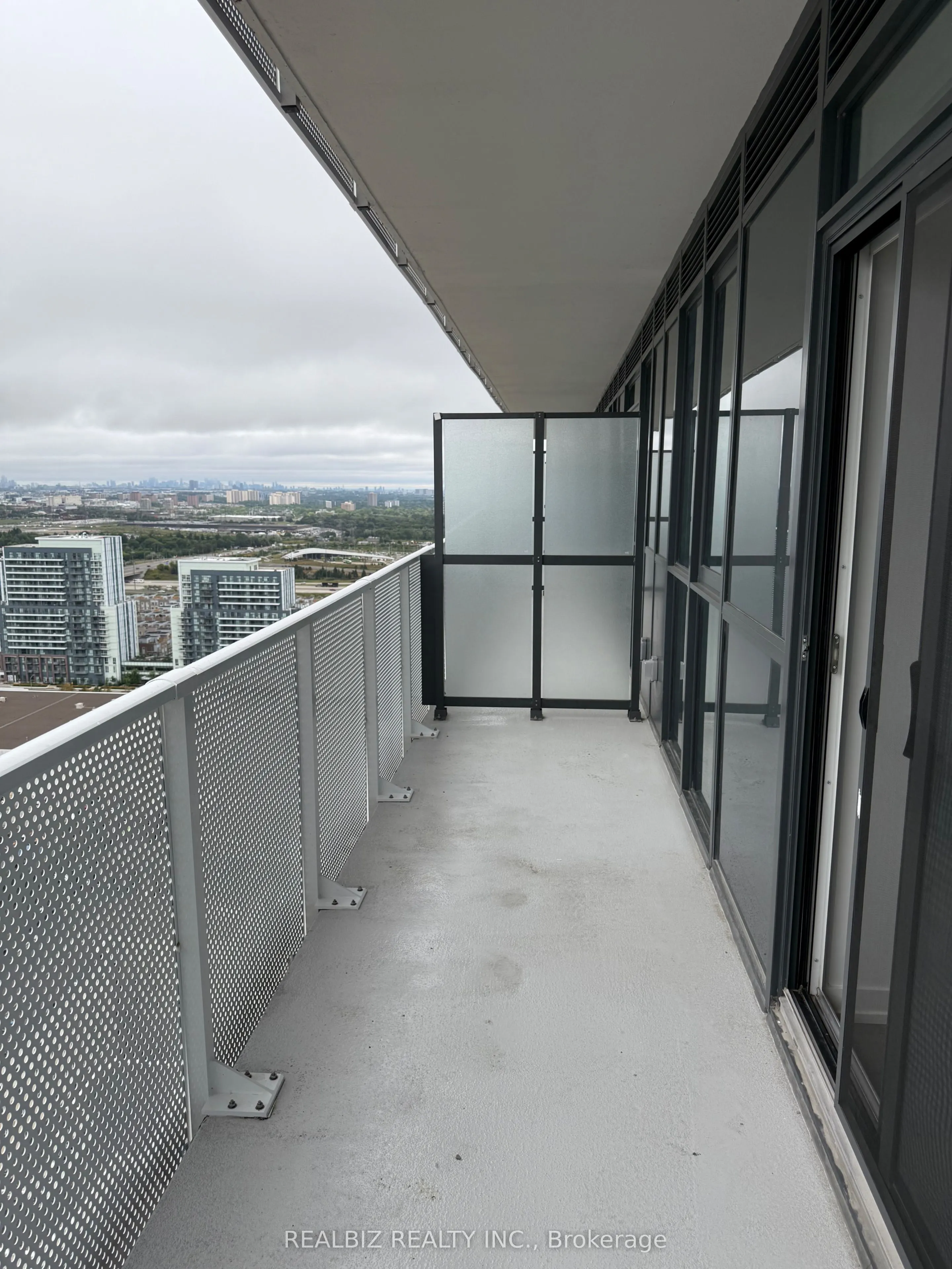28 Interchange Way, #3506
