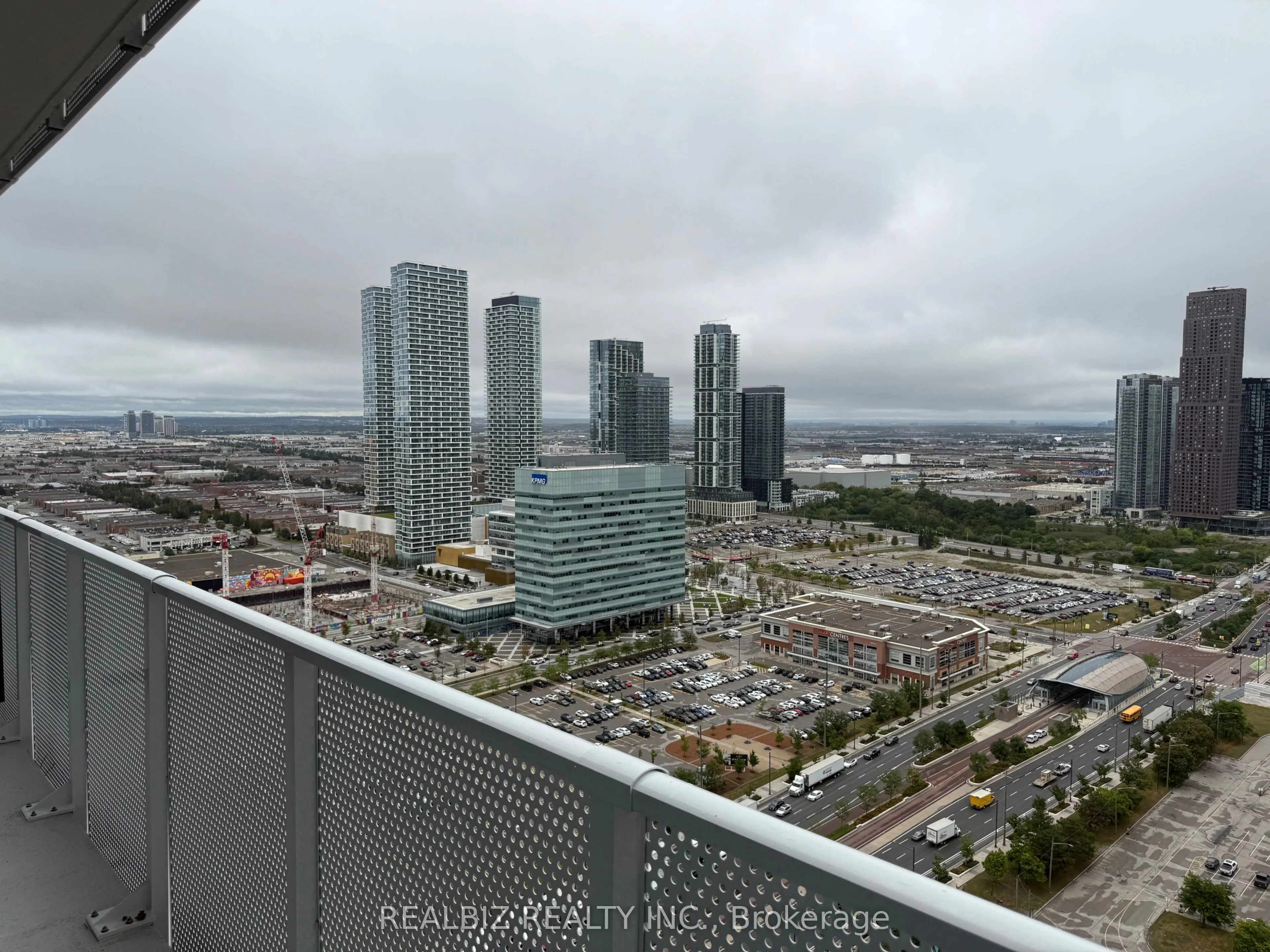 28 Interchange Way, #3506