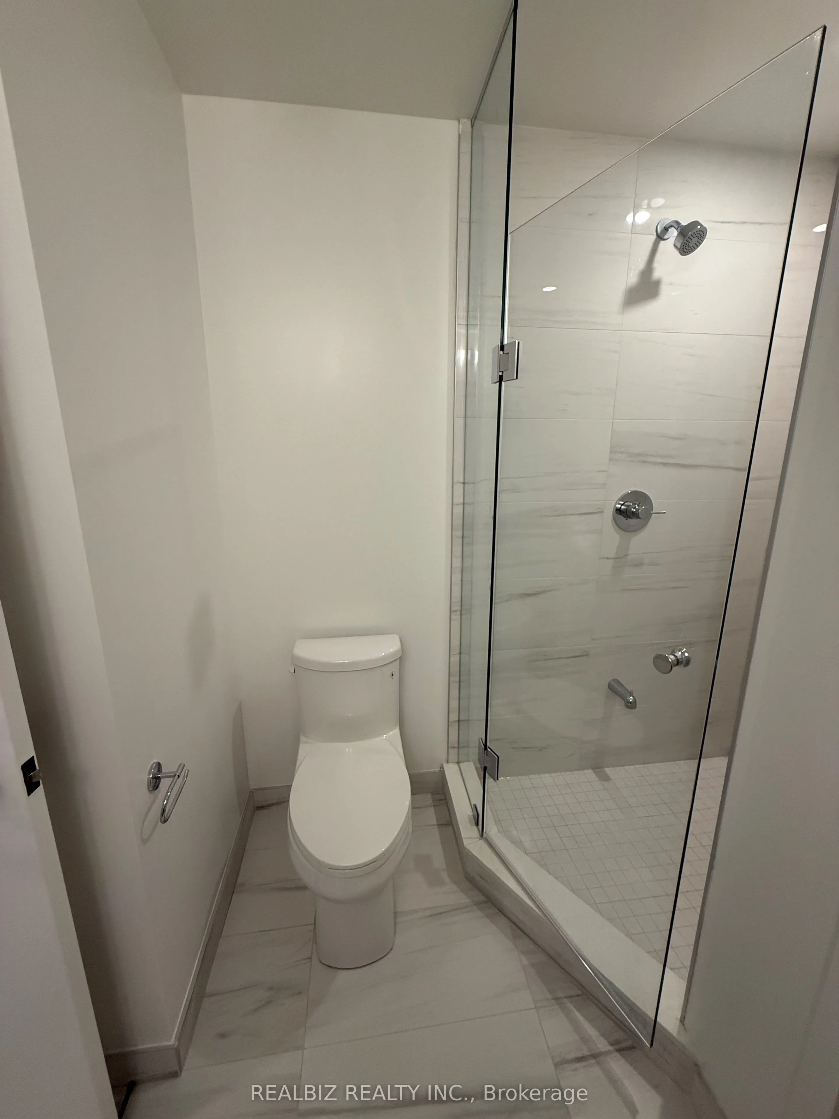 28 Interchange Way, #3506