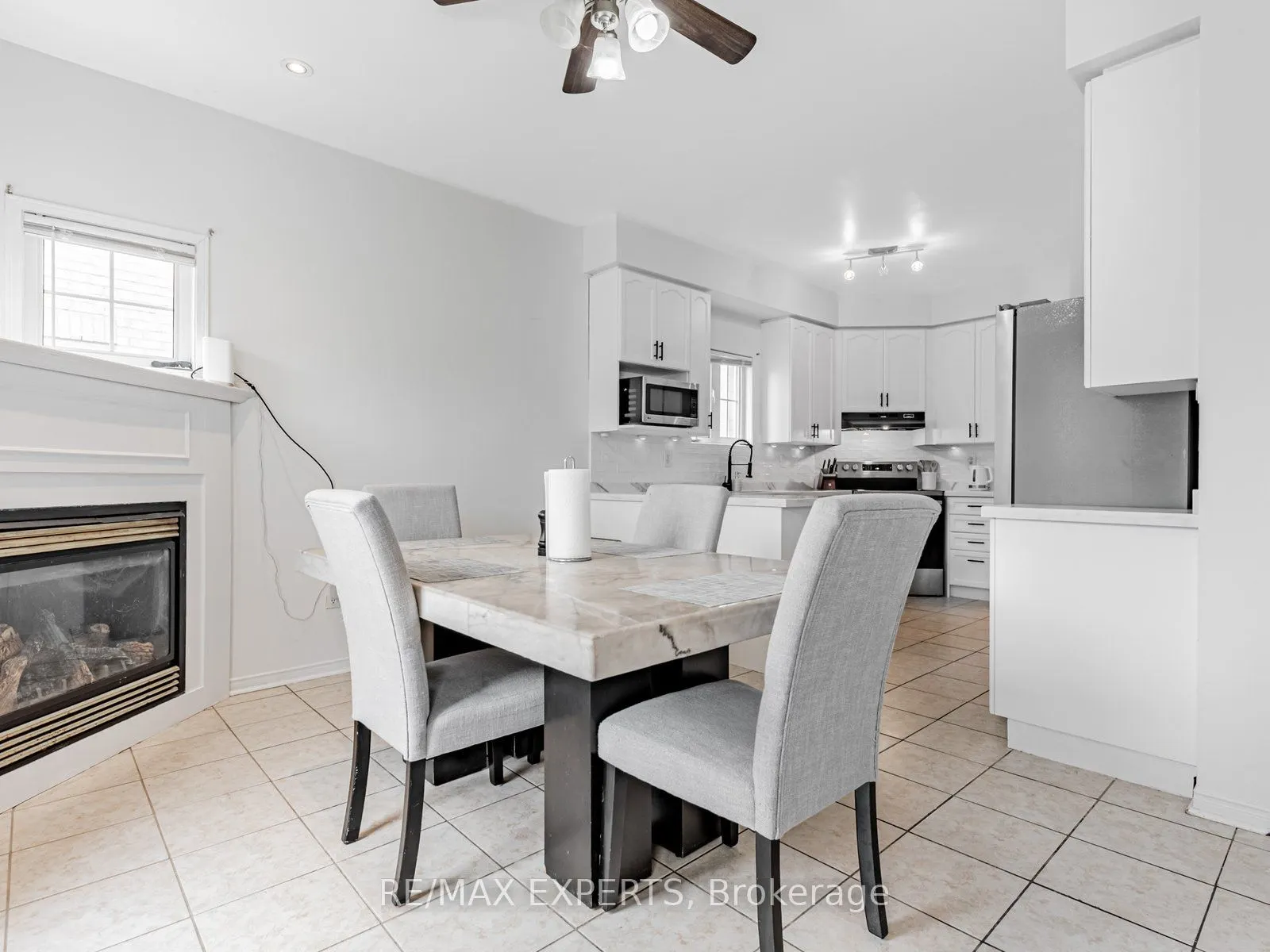 63 Rainbow Valley Crescent