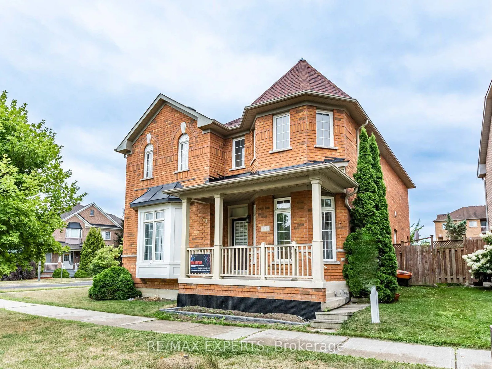 63 Rainbow Valley Crescent