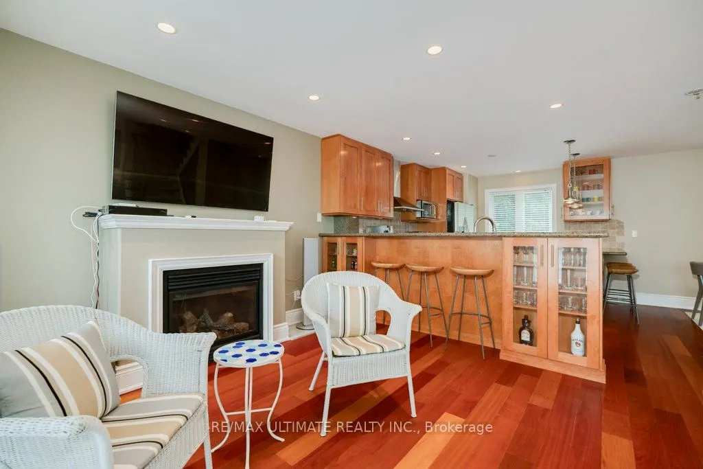 5737 Lakeshore Road