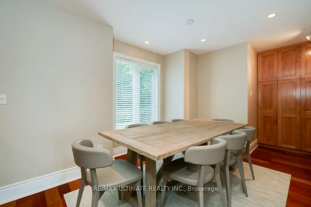 5737 Lakeshore Road