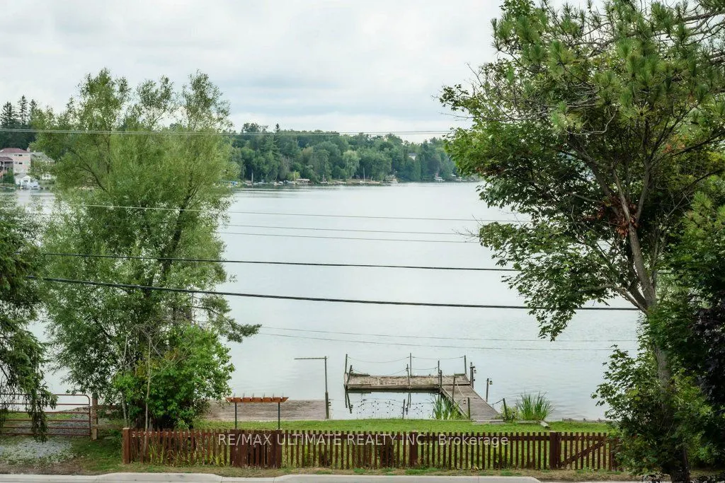 5737 Lakeshore Road