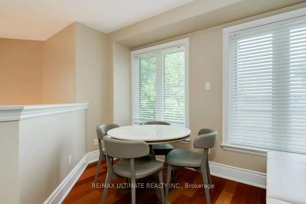 5737 Lakeshore Road