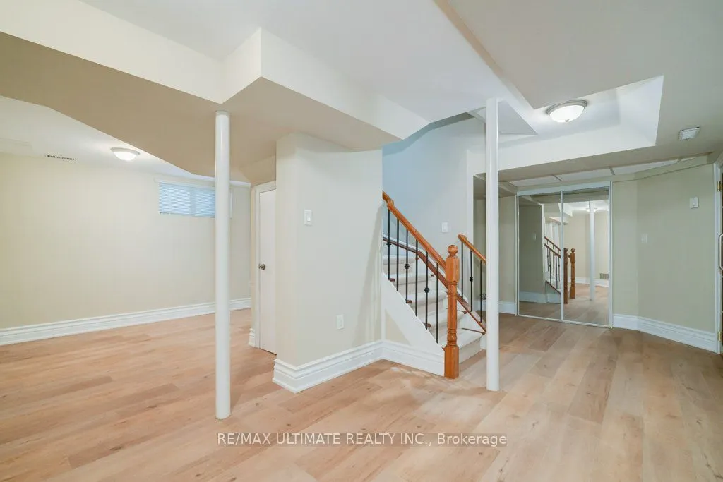 5737 Lakeshore Road