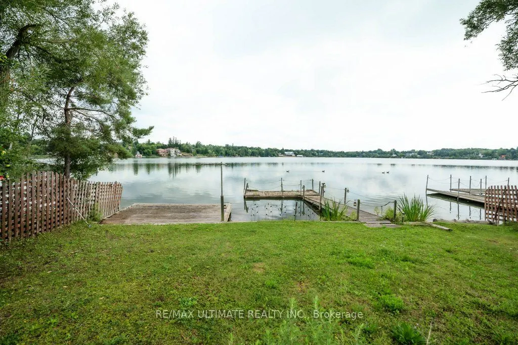 5737 Lakeshore Road
