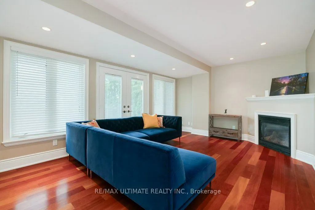 5737 Lakeshore Road