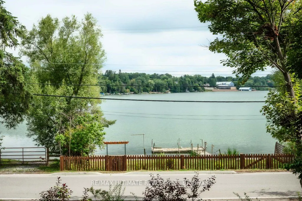 5737 Lakeshore Road