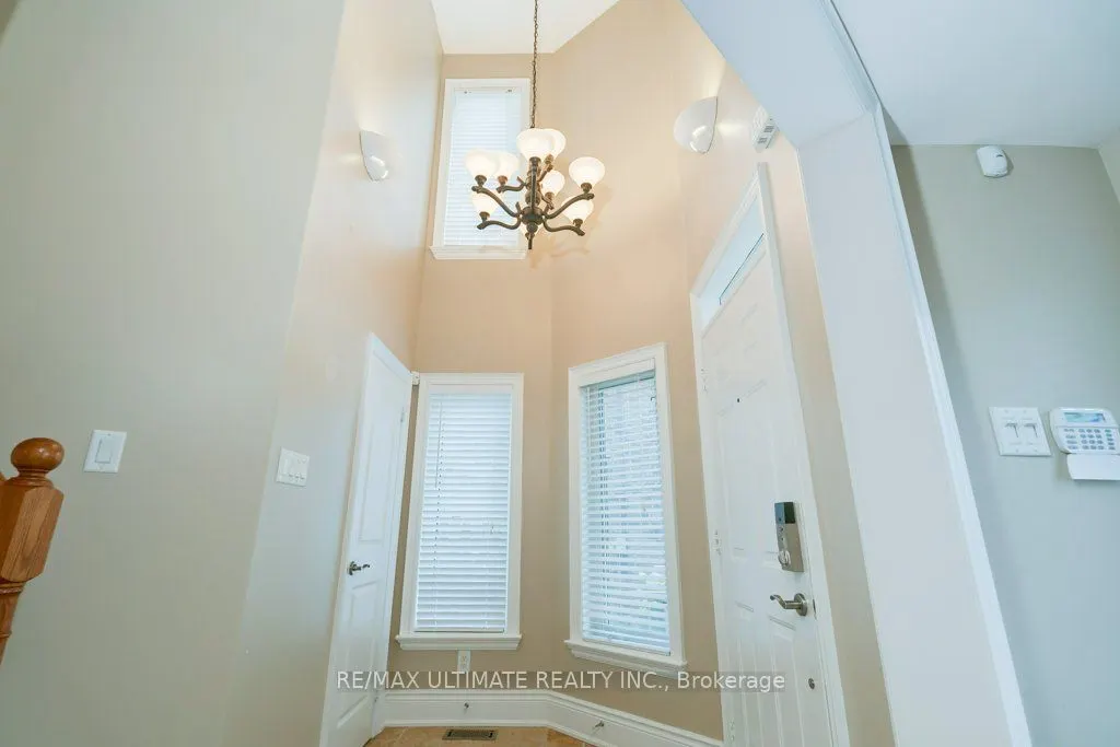 5737 Lakeshore Road