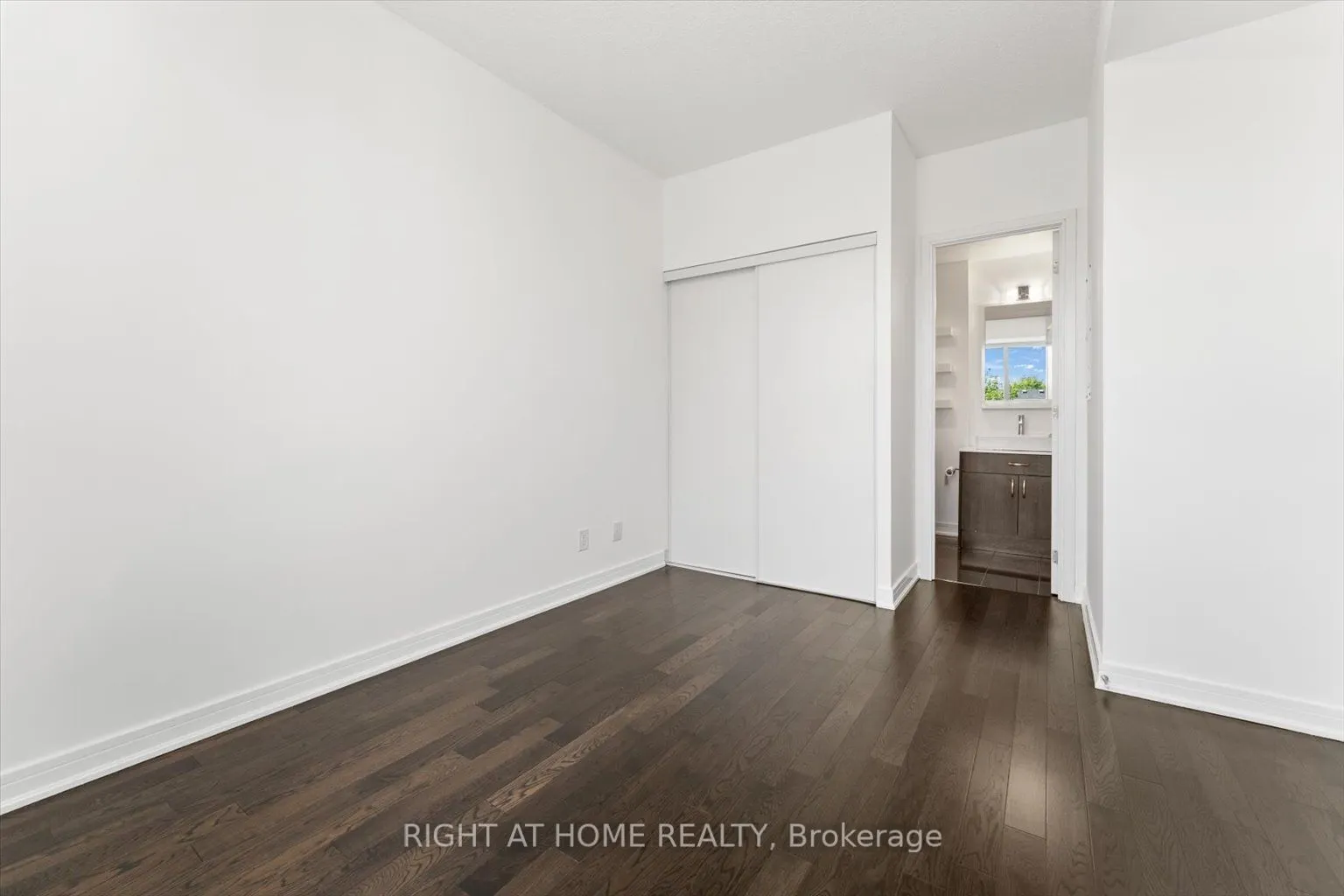9199 Yonge Street, #303