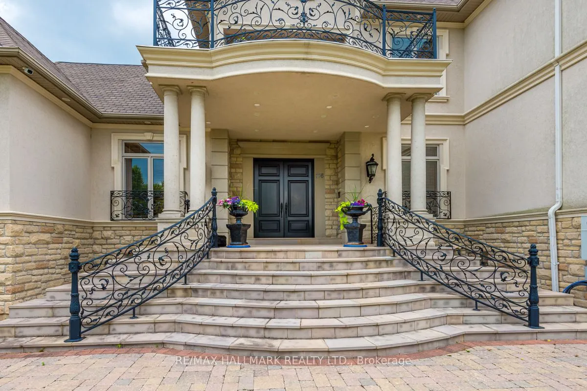 776 Woodland Acres Crescent