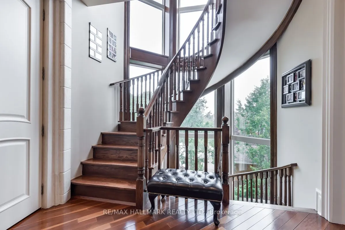 776 Woodland Acres Crescent