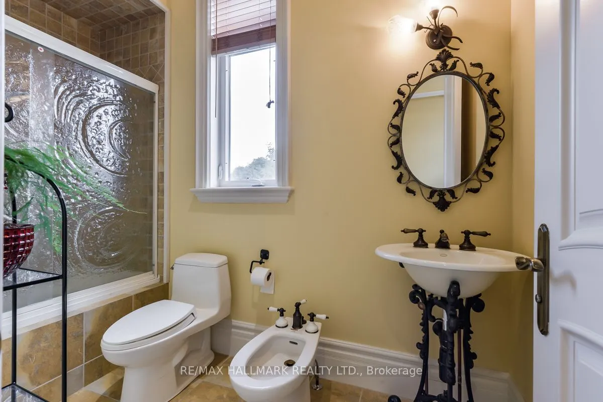 776 Woodland Acres Crescent