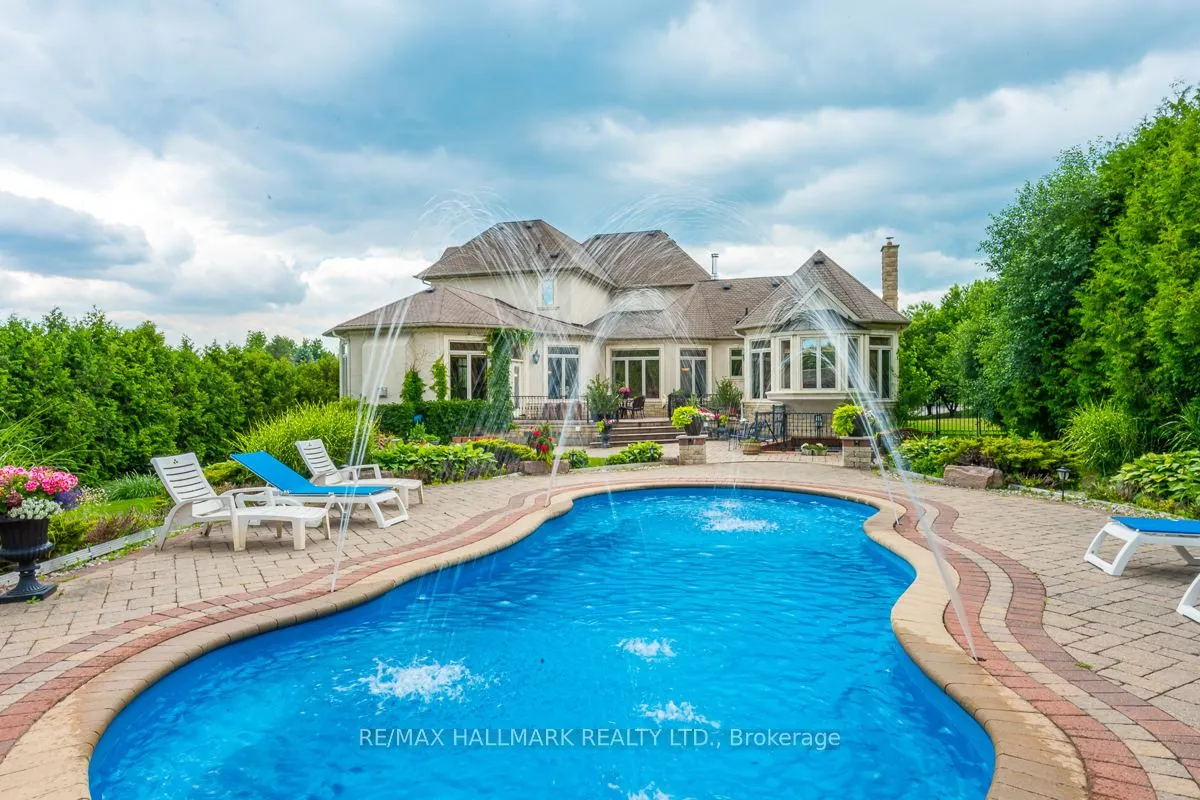 776 Woodland Acres Crescent