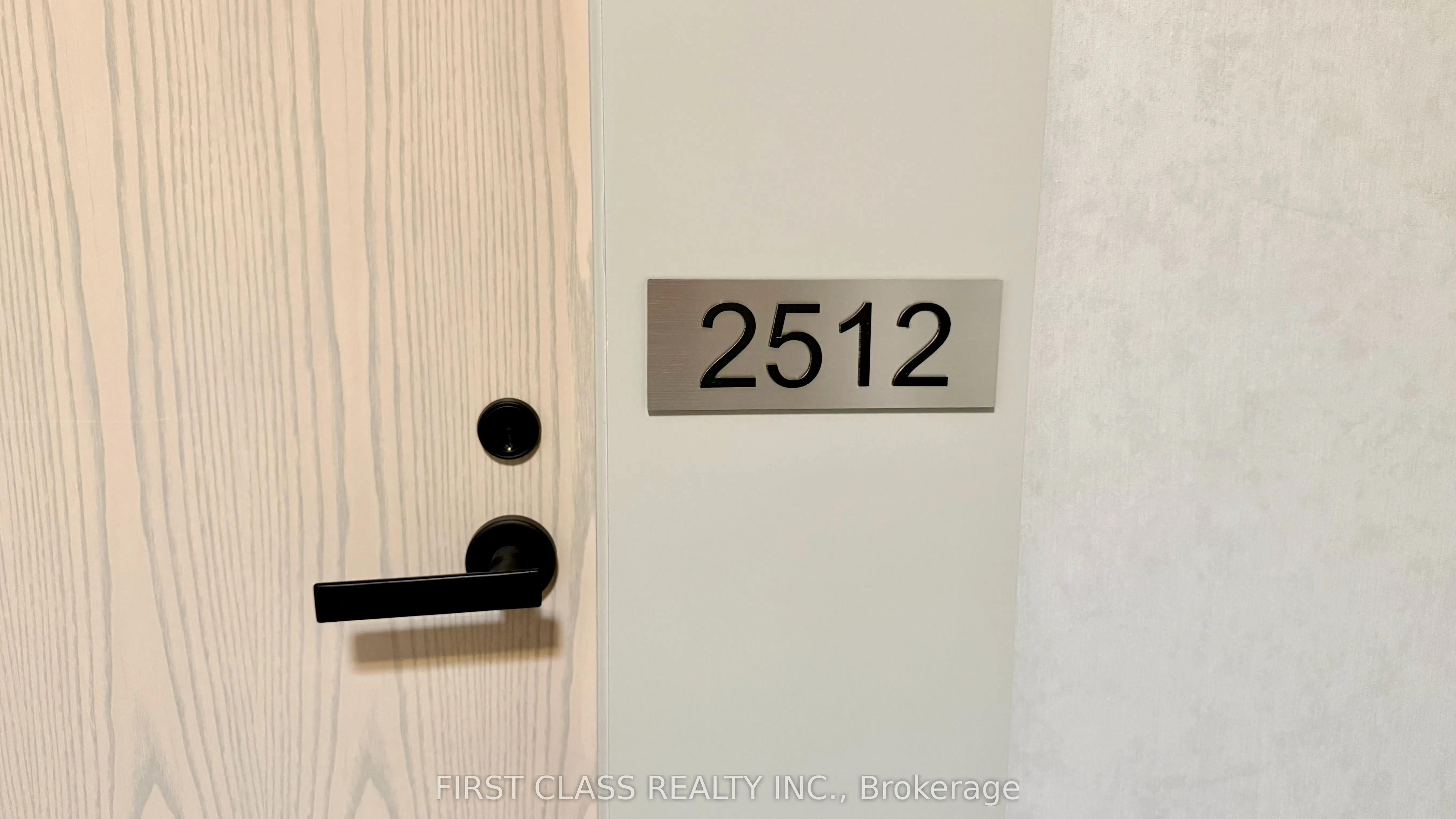 28 Interchange Way, #2512