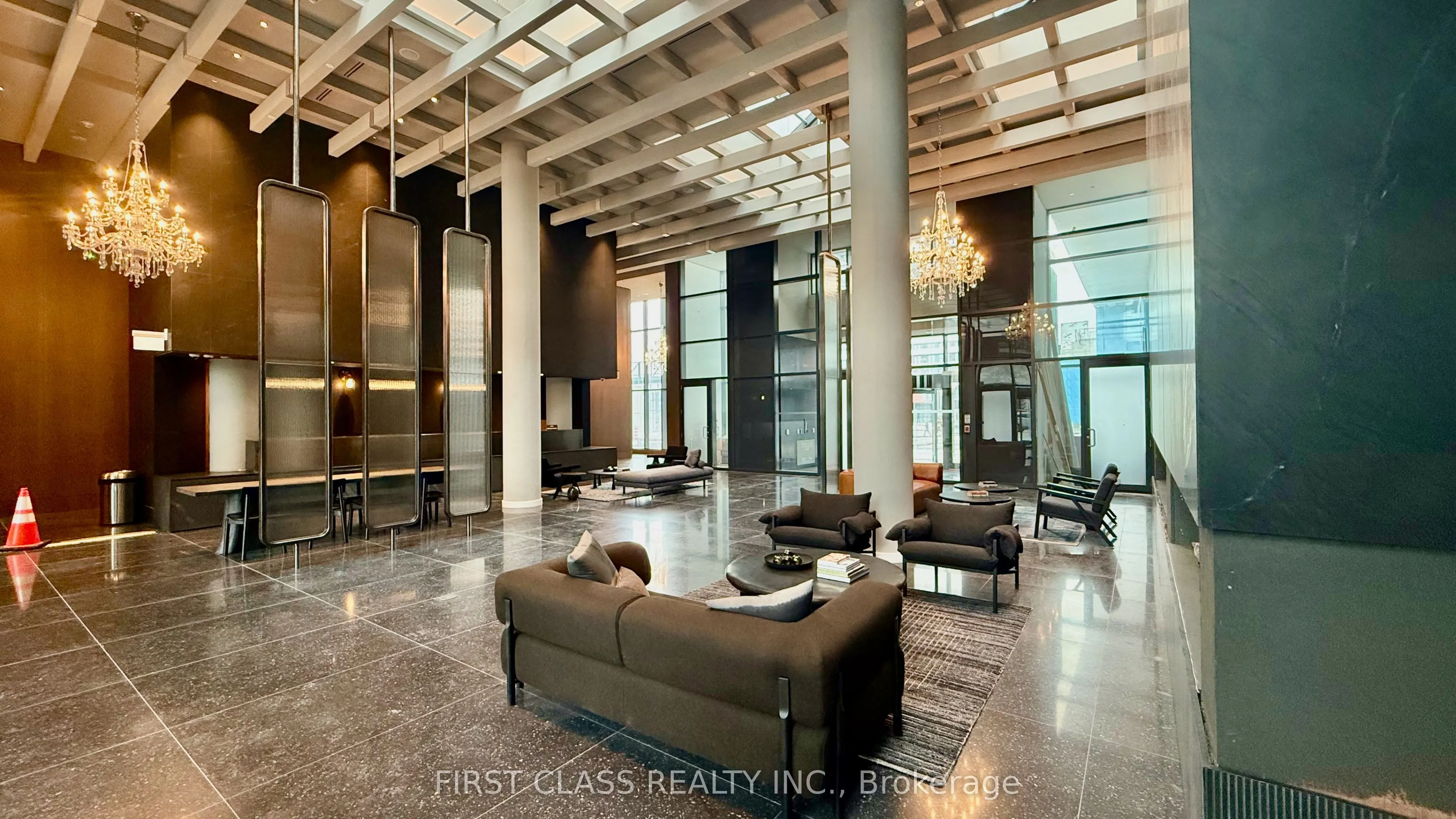 28 Interchange Way, #2512