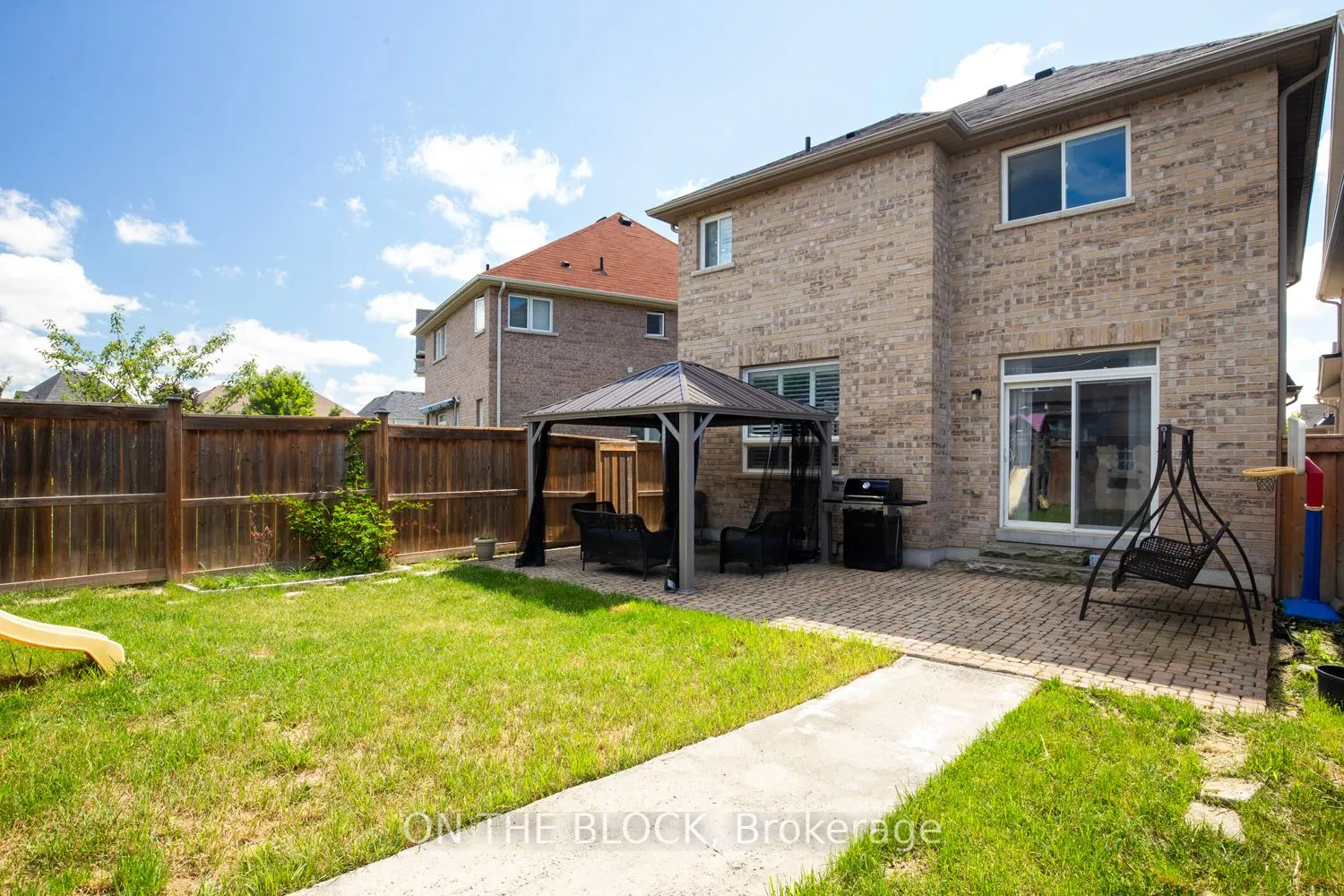 59 Hawke Crescent