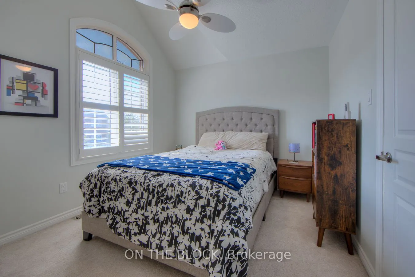 59 Hawke Crescent